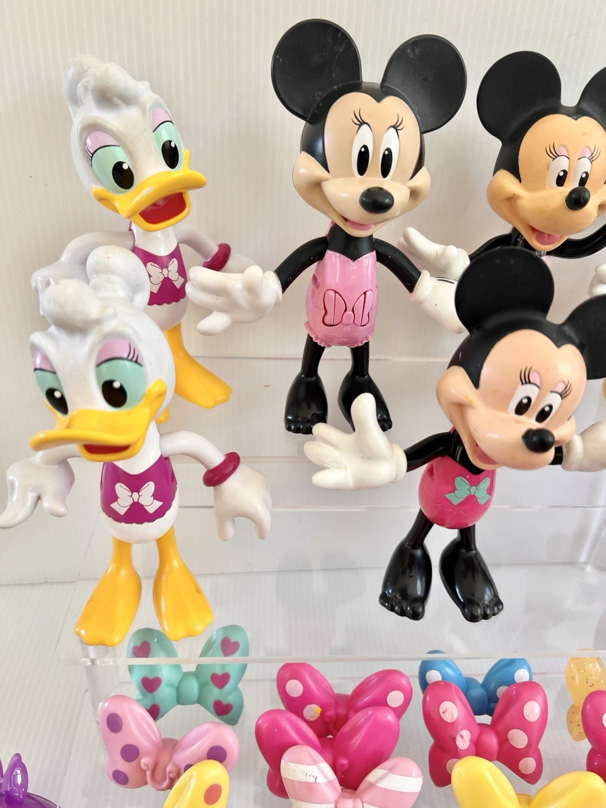 Disney Minnie Mouse Daisy Duck Dress Up Bow-tique Snap N Style Lot 75 Pieces