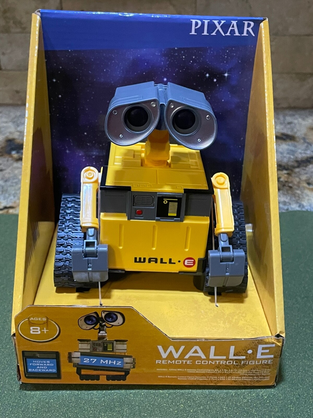 Wall-E Remote Control Robot Figure Disney Pixar – New in box .
