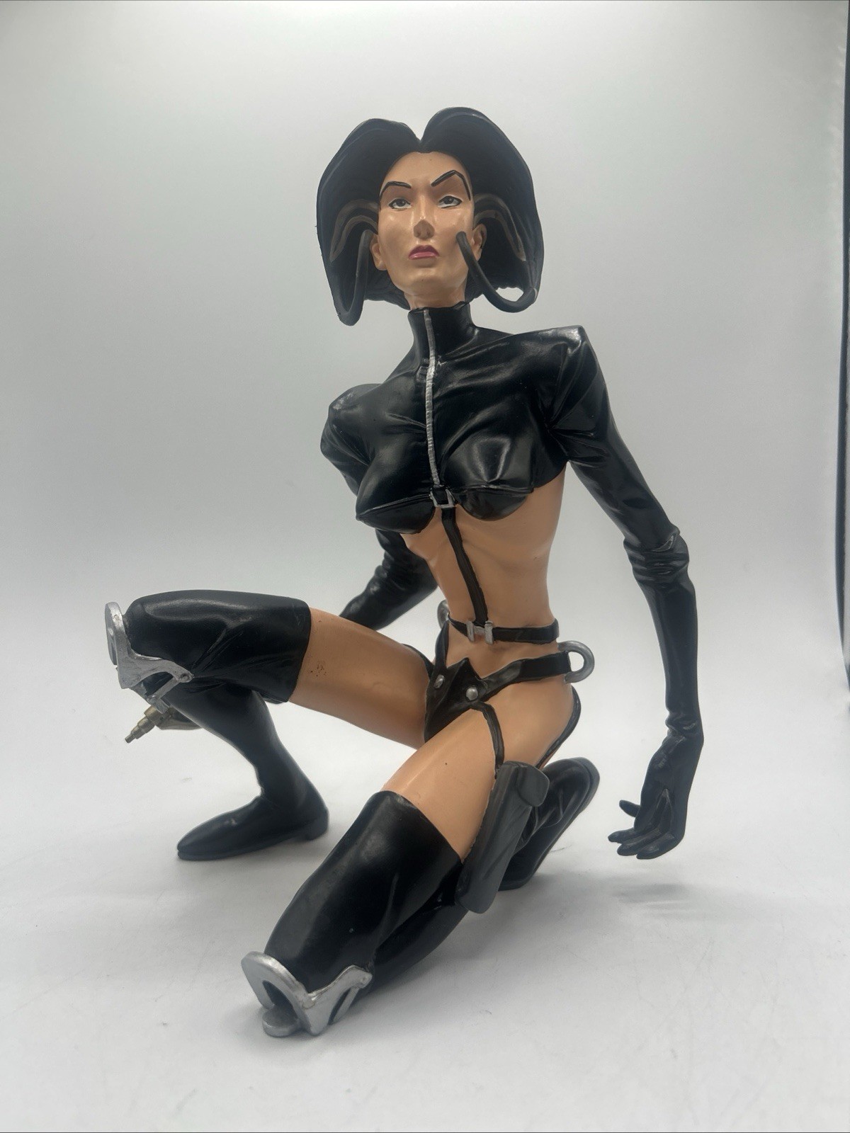 AEon FLUX Sculpted Hand Painted STATUE 1996 VERY RARE MTV Cold Cast Porcelain st