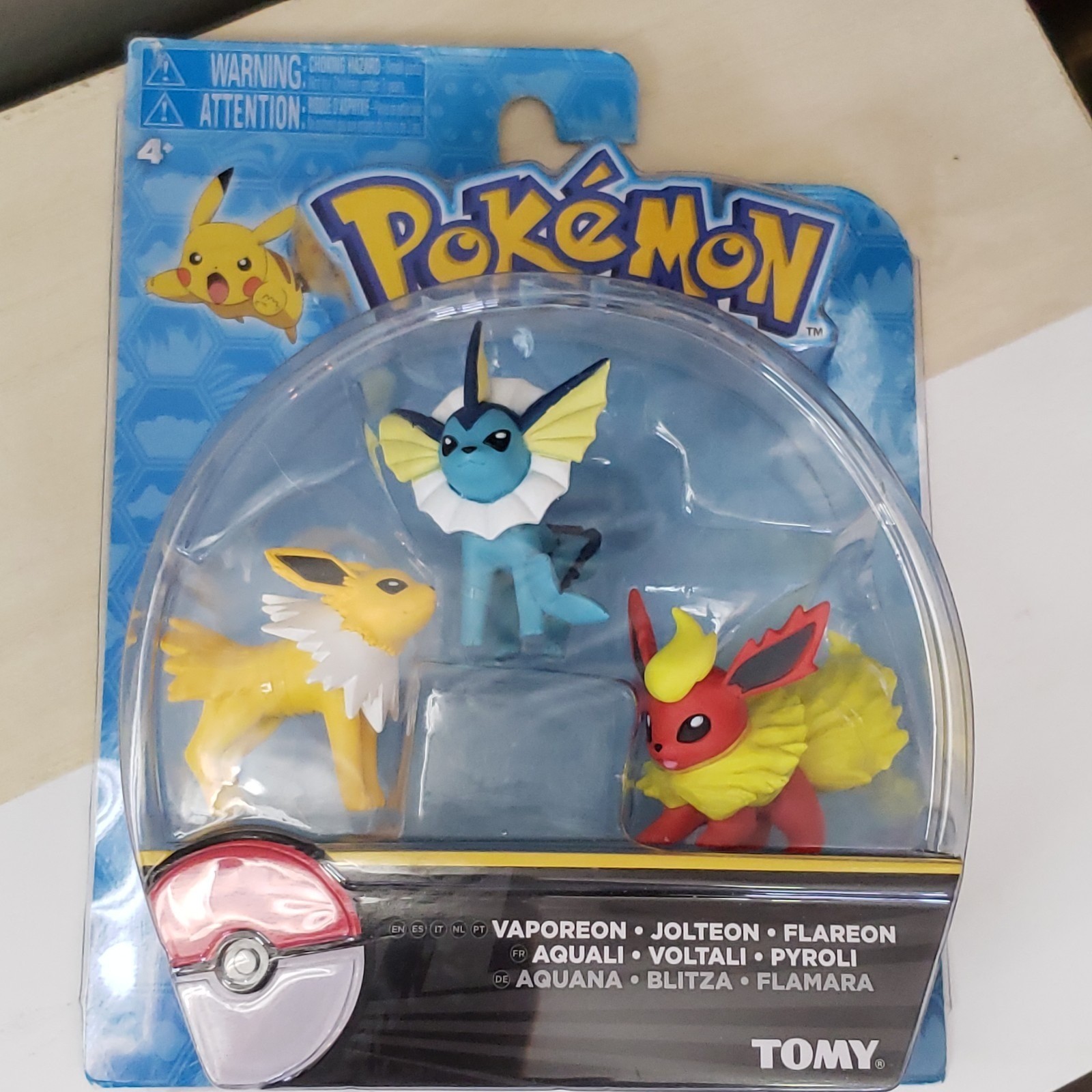 Pokemon Jolteon Vaporeon Flareon Posed For Battle Figures 3 Pack Tomy 2017 – New
