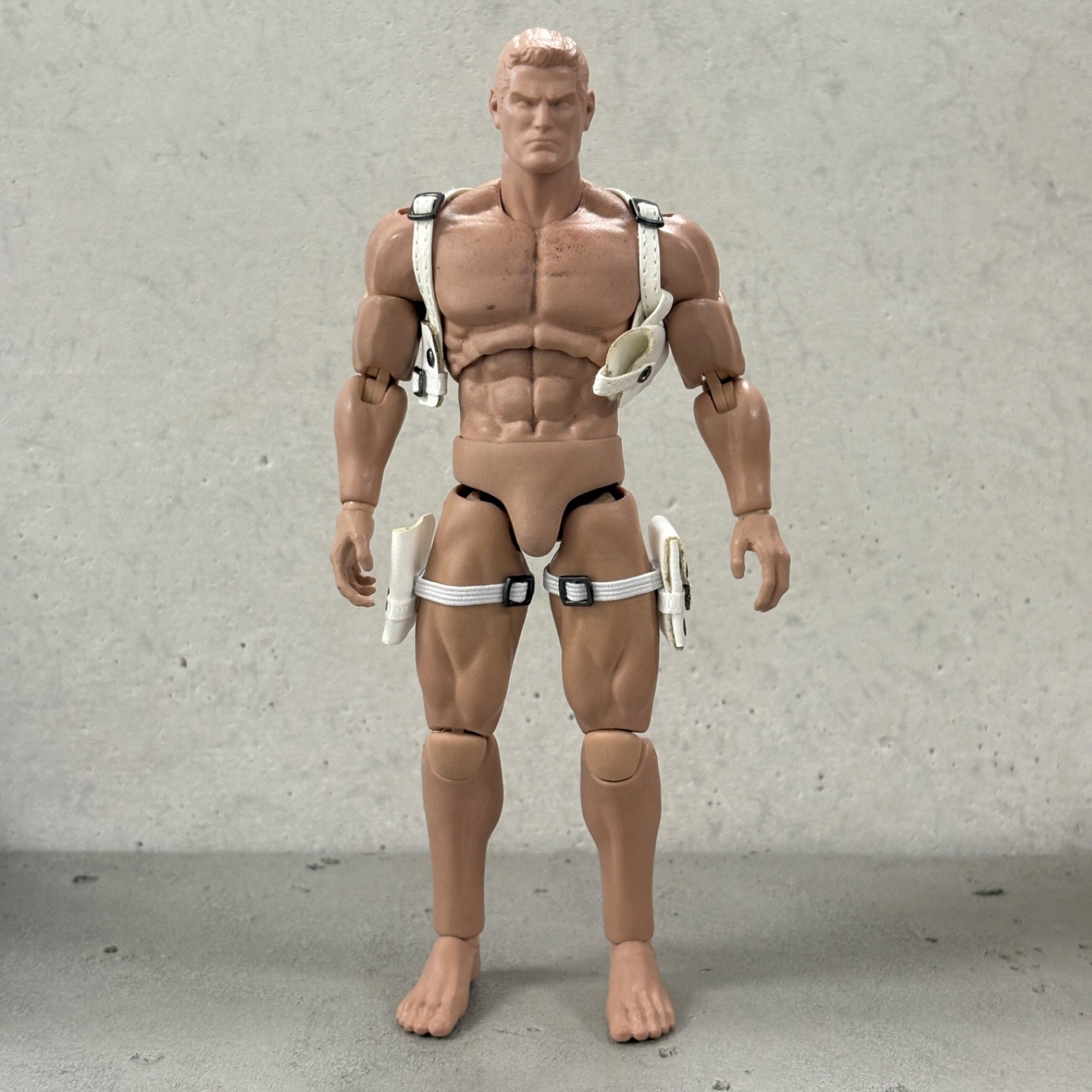 SU-PNSL-SET-WH: 1/12 White shoulder harness and leg holsters for 6″ figure