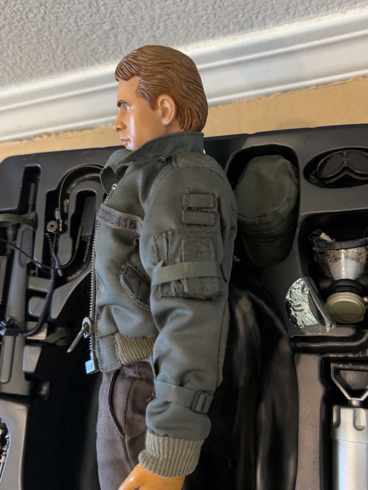 12” 1/6 Hot Toys The Terminator Kyle Reese MMS01 Action Figure RARE T-800 Arnold