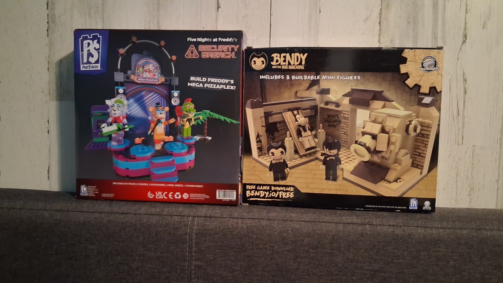 Five Nights at Freddy’s Security Breach Pizzaplex And Bendy Ink Room Sets