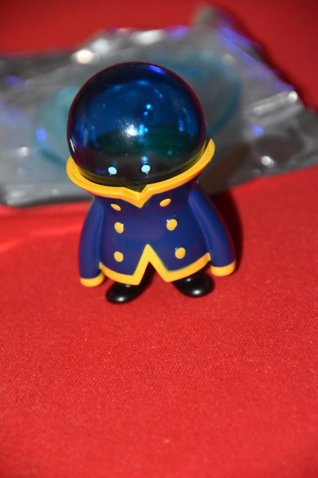 POP MART 009 Lost in the Space Walker Concert Blind Chase Secret Figure Captain