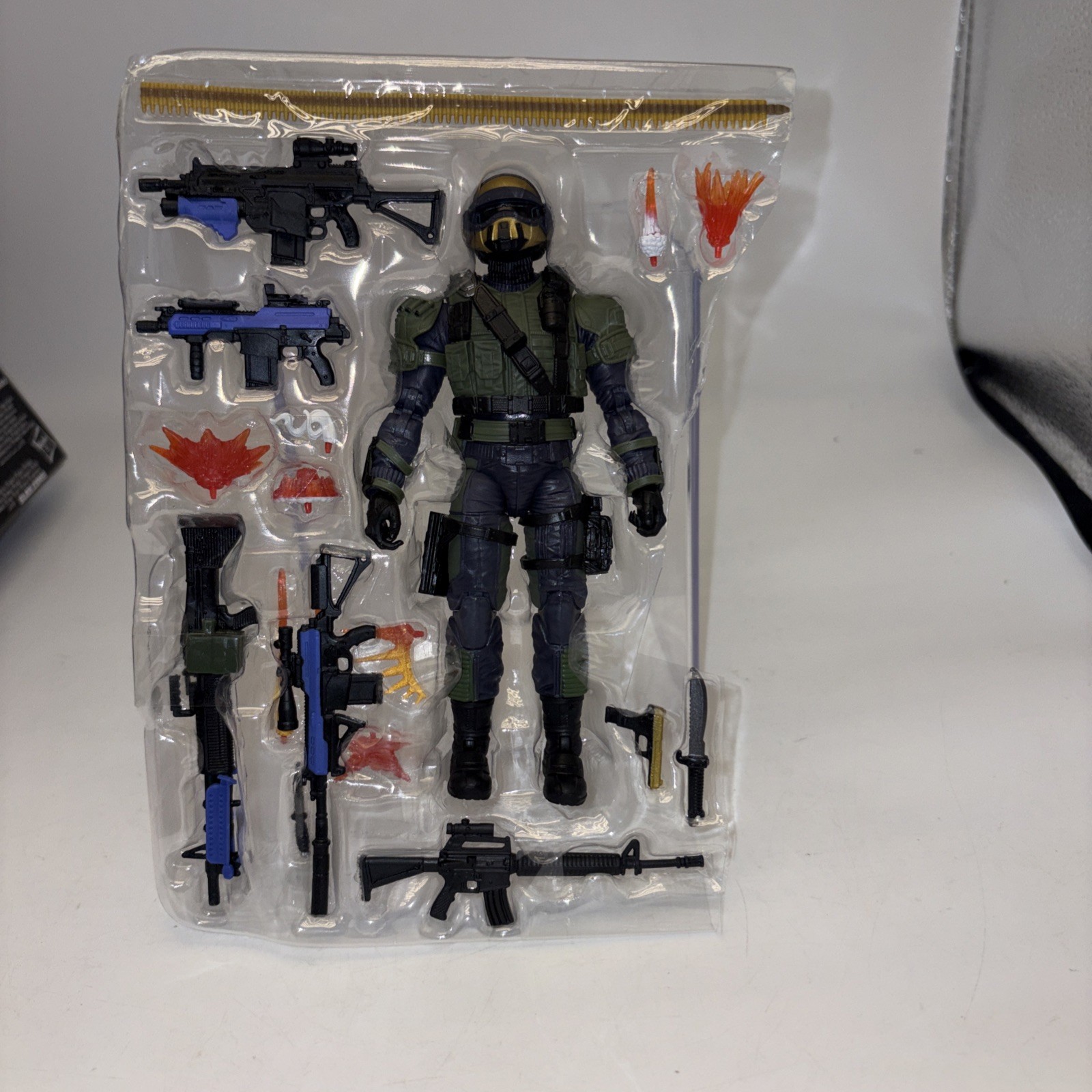 MINTY G.I Joe Classified Series Steel Corps Commander 6″ Figure New Complete