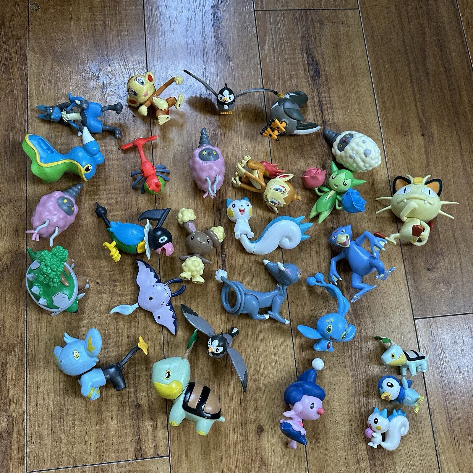Lot Of 24 2007 Pokémon Figures Jakks Pacific Diamond & Pearl Series Collectibles