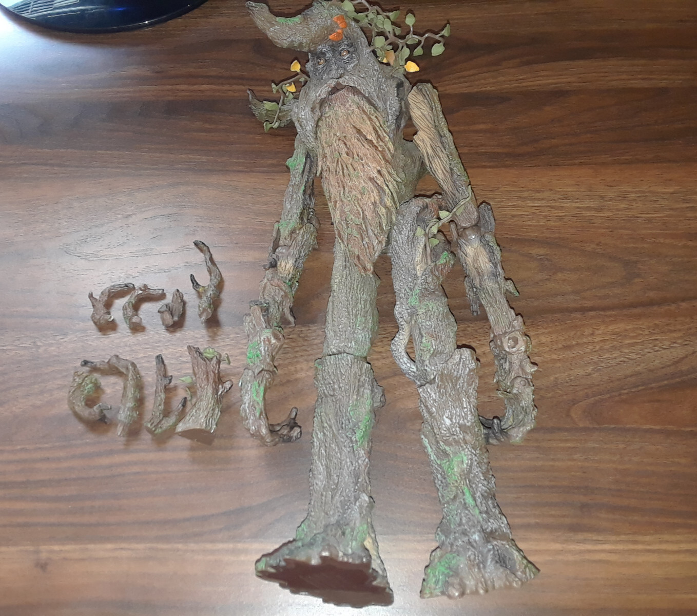 Lord of the Rings LOTR Treebeard 17″ Action Figure Marvel 2002 (Loose Parts)