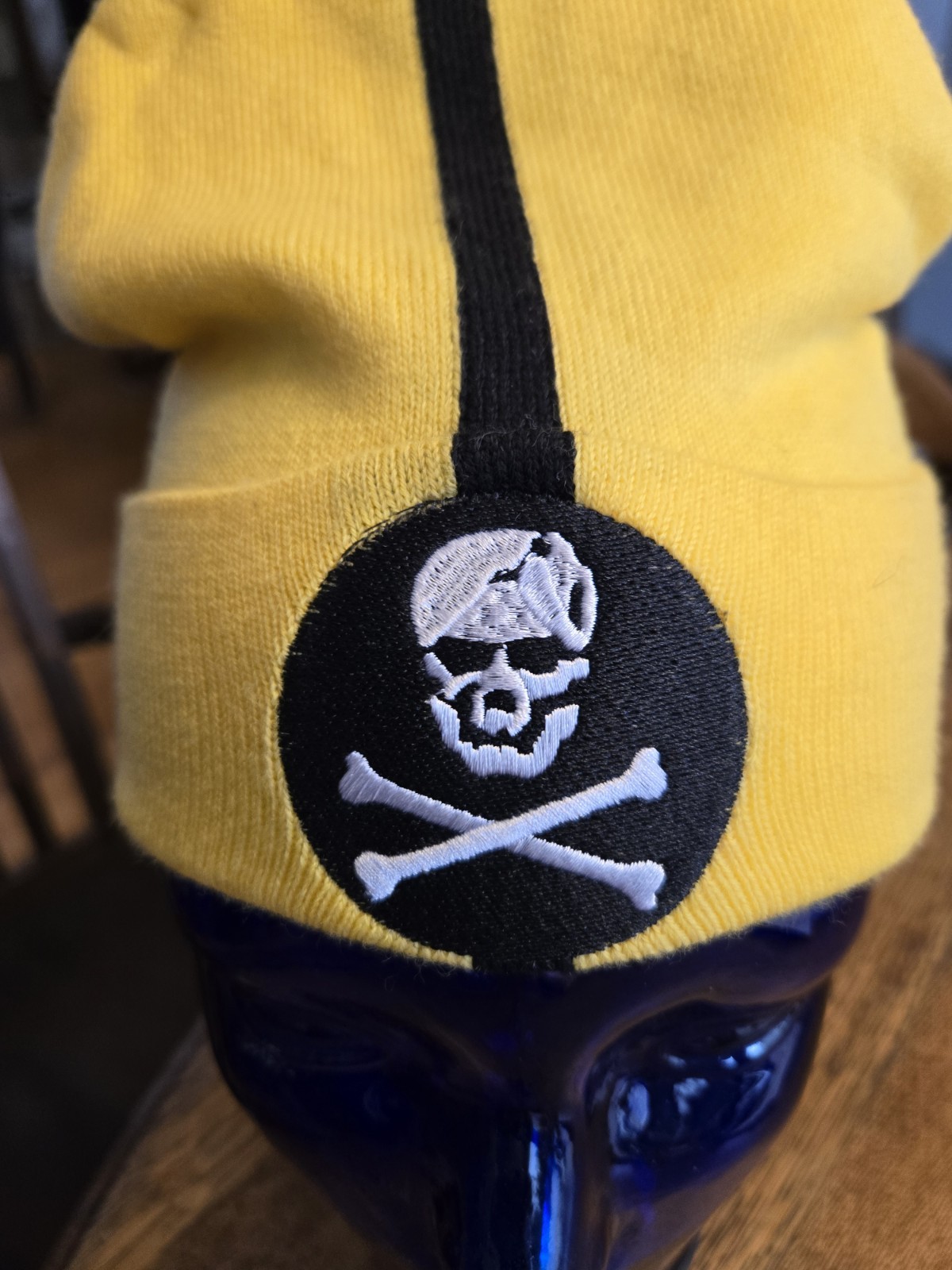 Robotech beanie max yellow one size excellent condition new without tags.