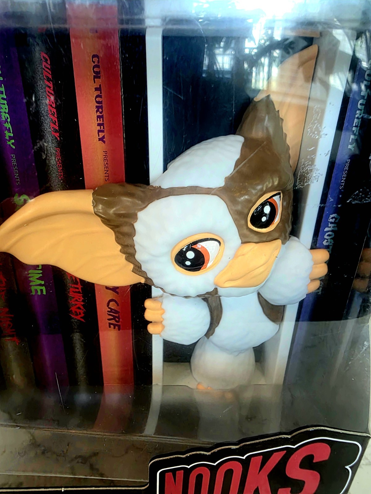 NEW Gremlins Nooks Gizmo By Culture Fly & Warner Bros 2024 Bookshelf Decoration