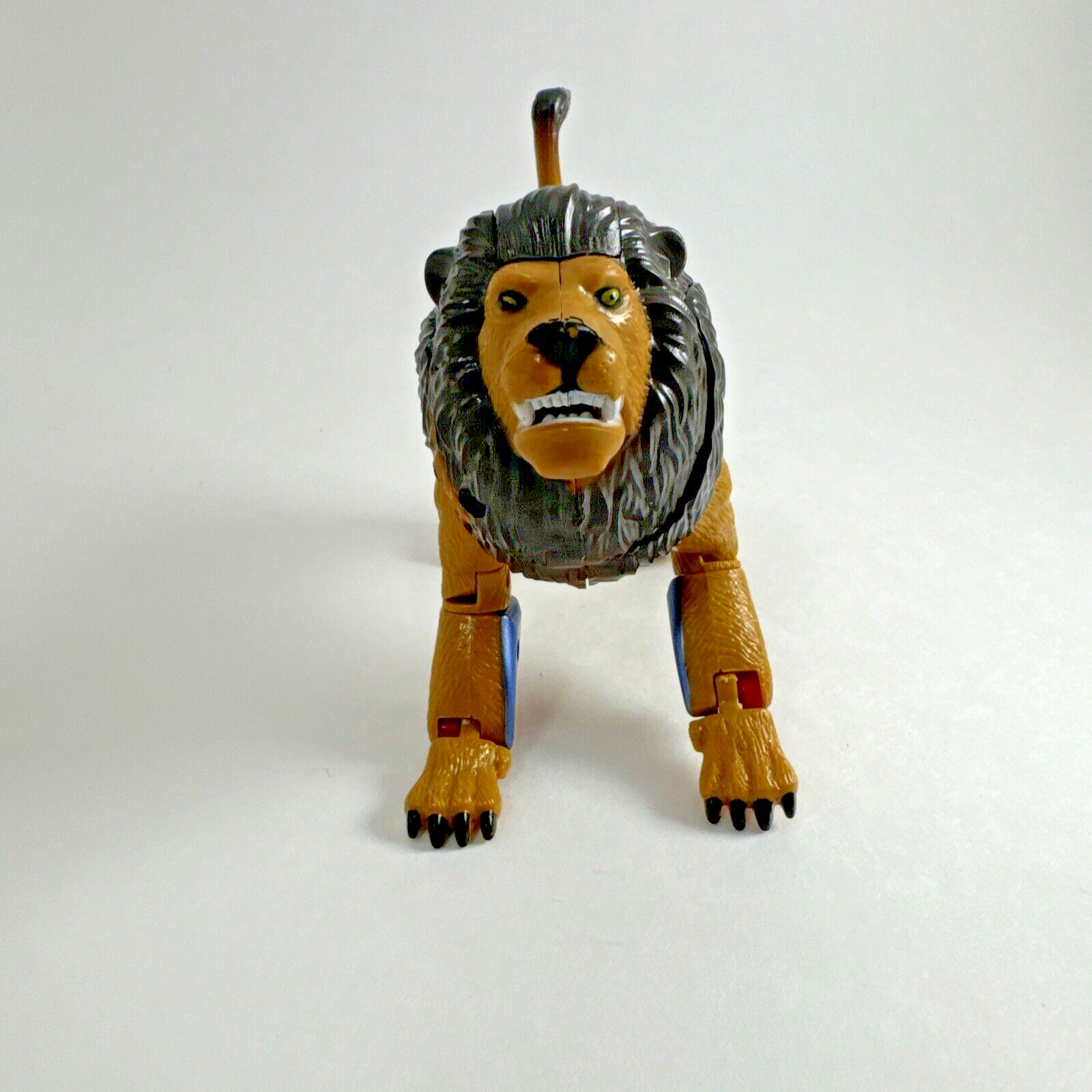 Lion Animal Transforming Toy Distortion Disguise