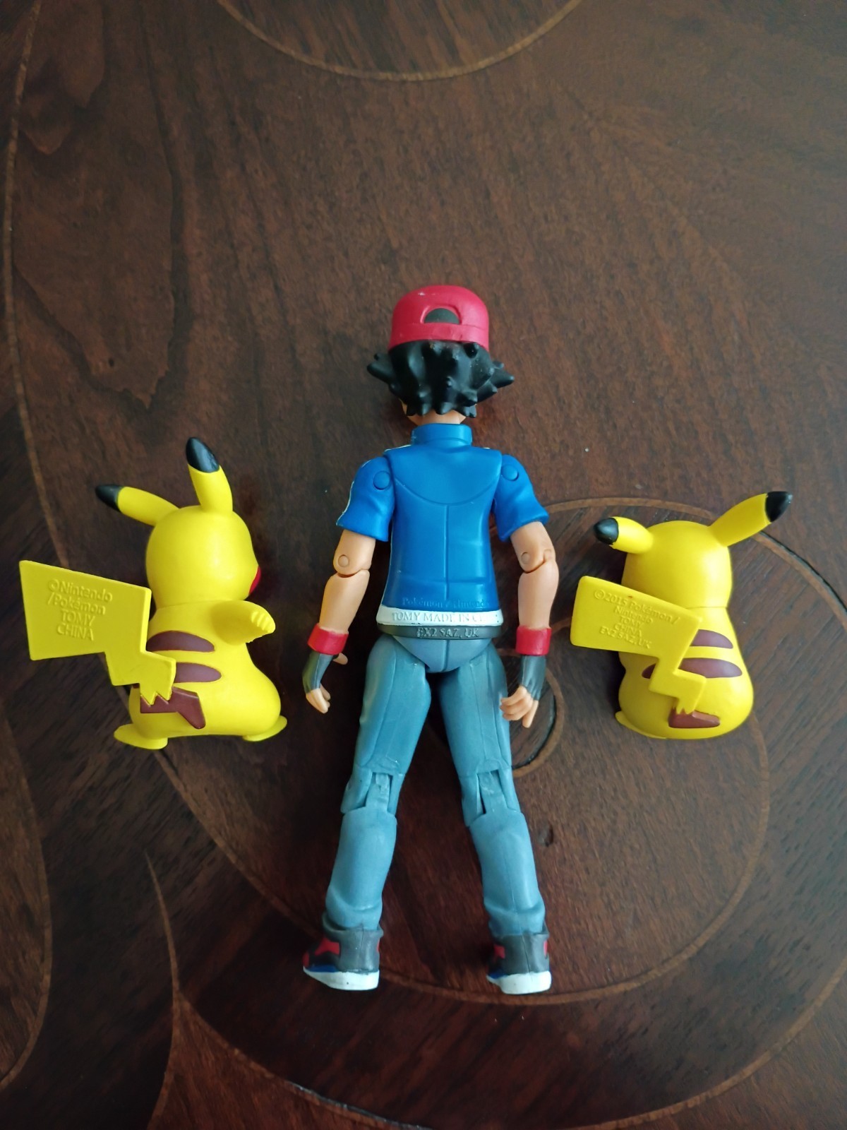 Pokémon Ash Ketchum Tomy Toy Figure W/ Pikachu Nintendo Pokemon Pokeball