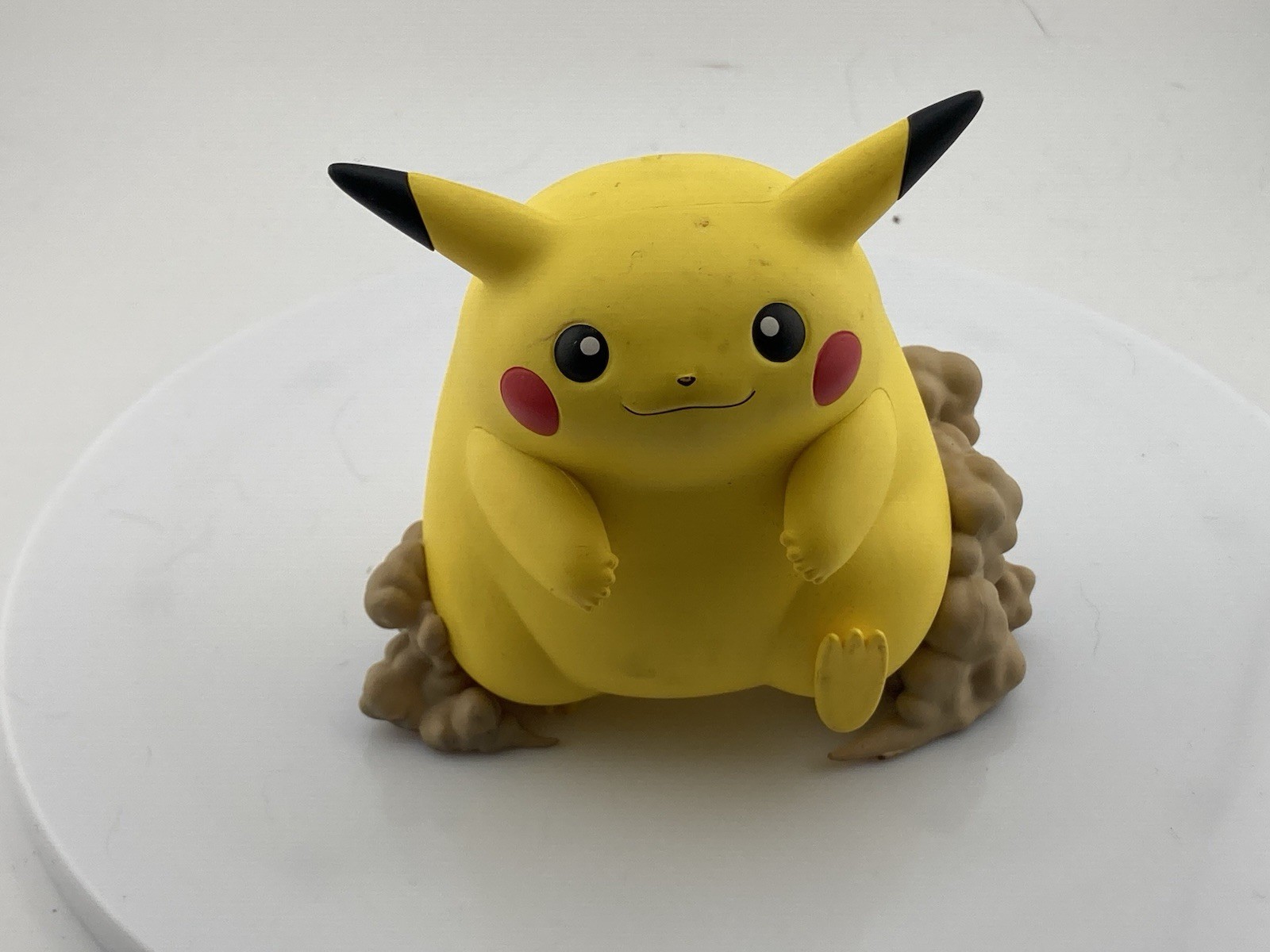 Pokemon Pikachu Gigantamax VMAX 25th Limited Edition Figure 2021 Broken Tail
