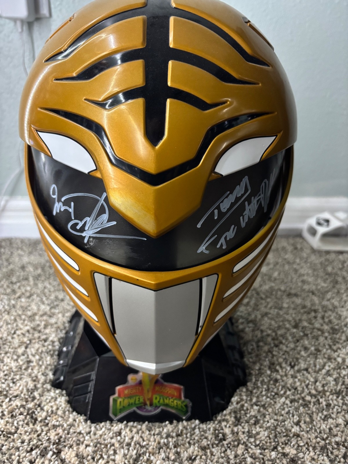 Power Rangers White Ranger Helmet Signed by Jason David Frank