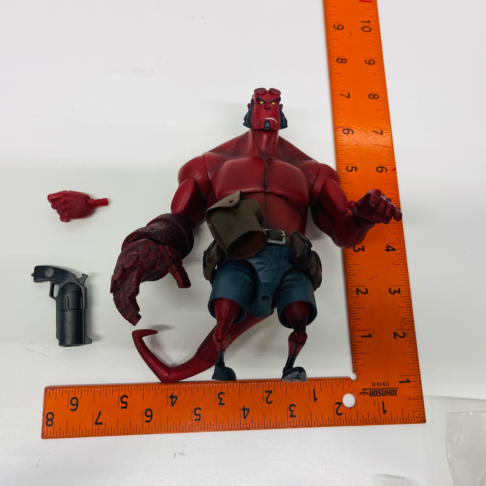 Hellboy (No Horns) Animated Deluxe Action Figure Gentle Giant 2007 loose 6 in.