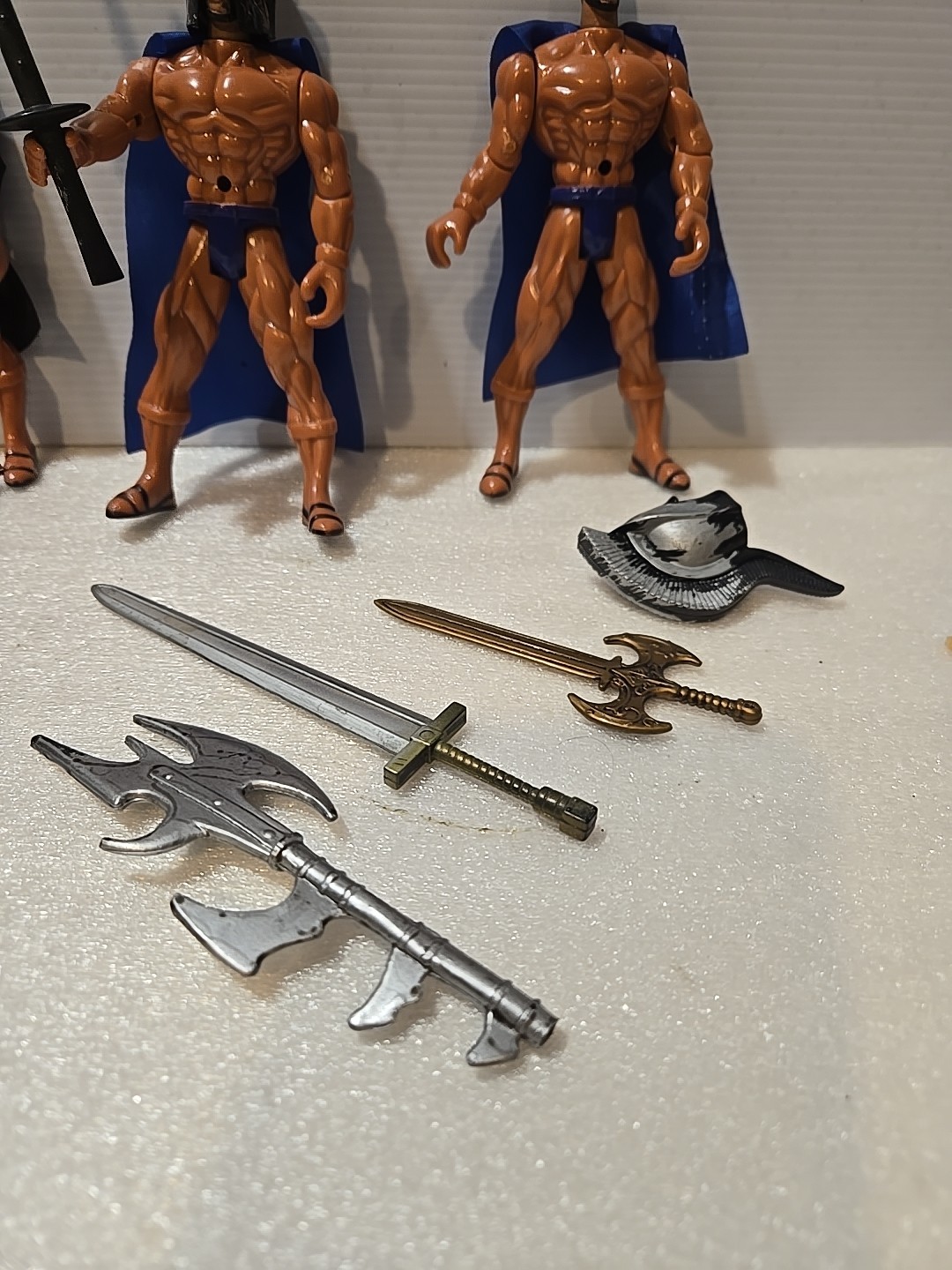6 Gladiator Warrior Figures & Accessories