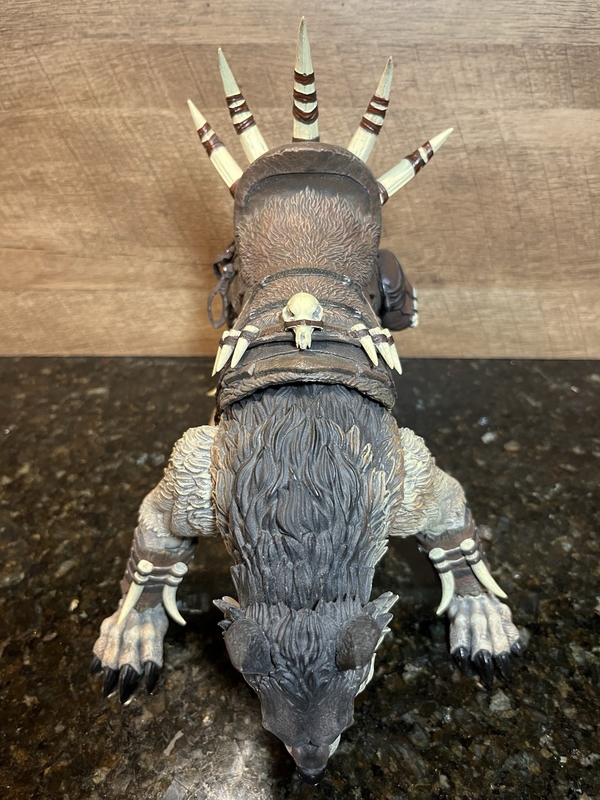 D20 STUDIO WHITE BONE WOLF MOUNT GREY VERSION!