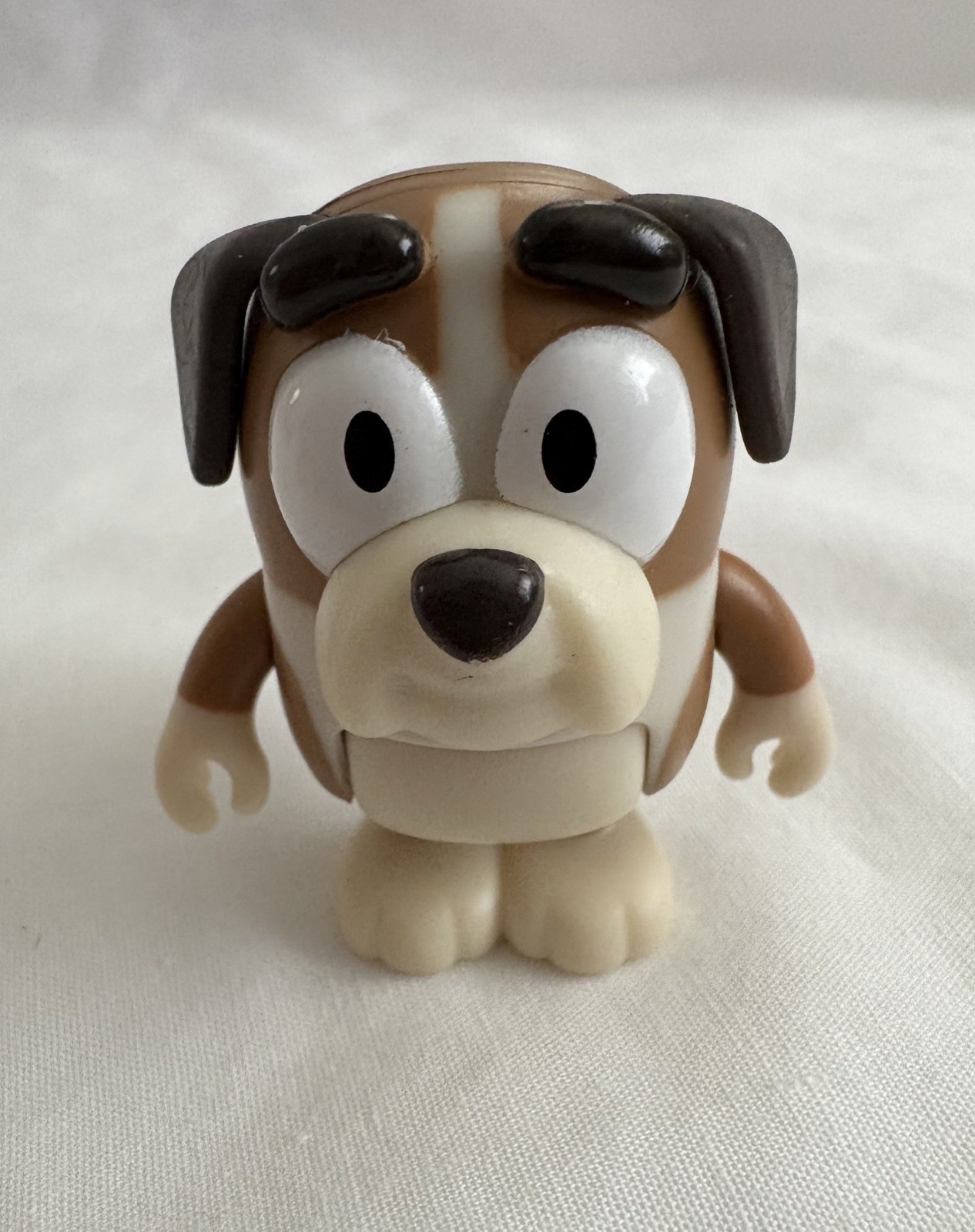Bluey Family & Friends Posable Figure WINTON English Bulldog