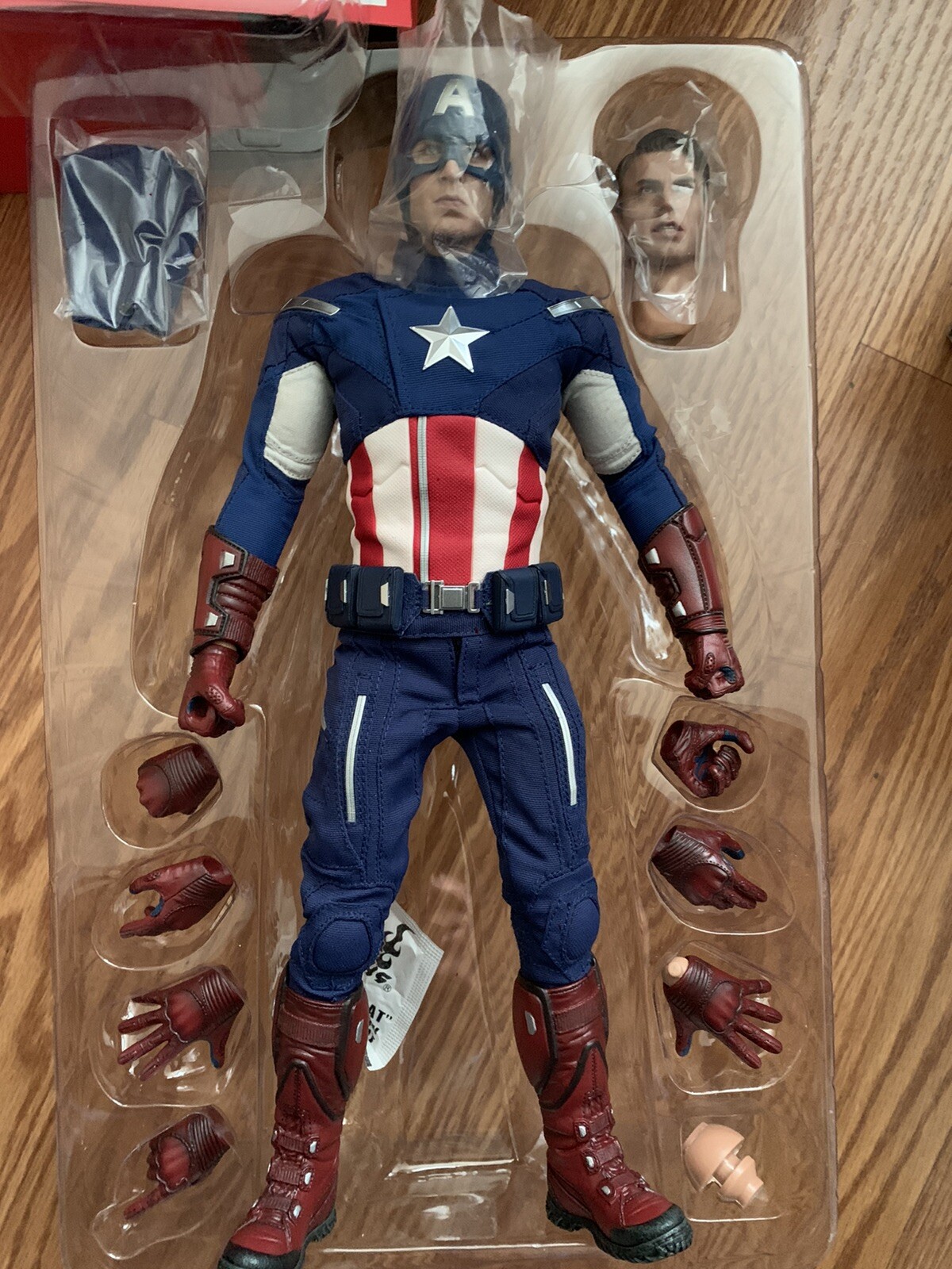 Hot Toys MMS 174 / AVG CA Captain America Avengers No Returns Accepted