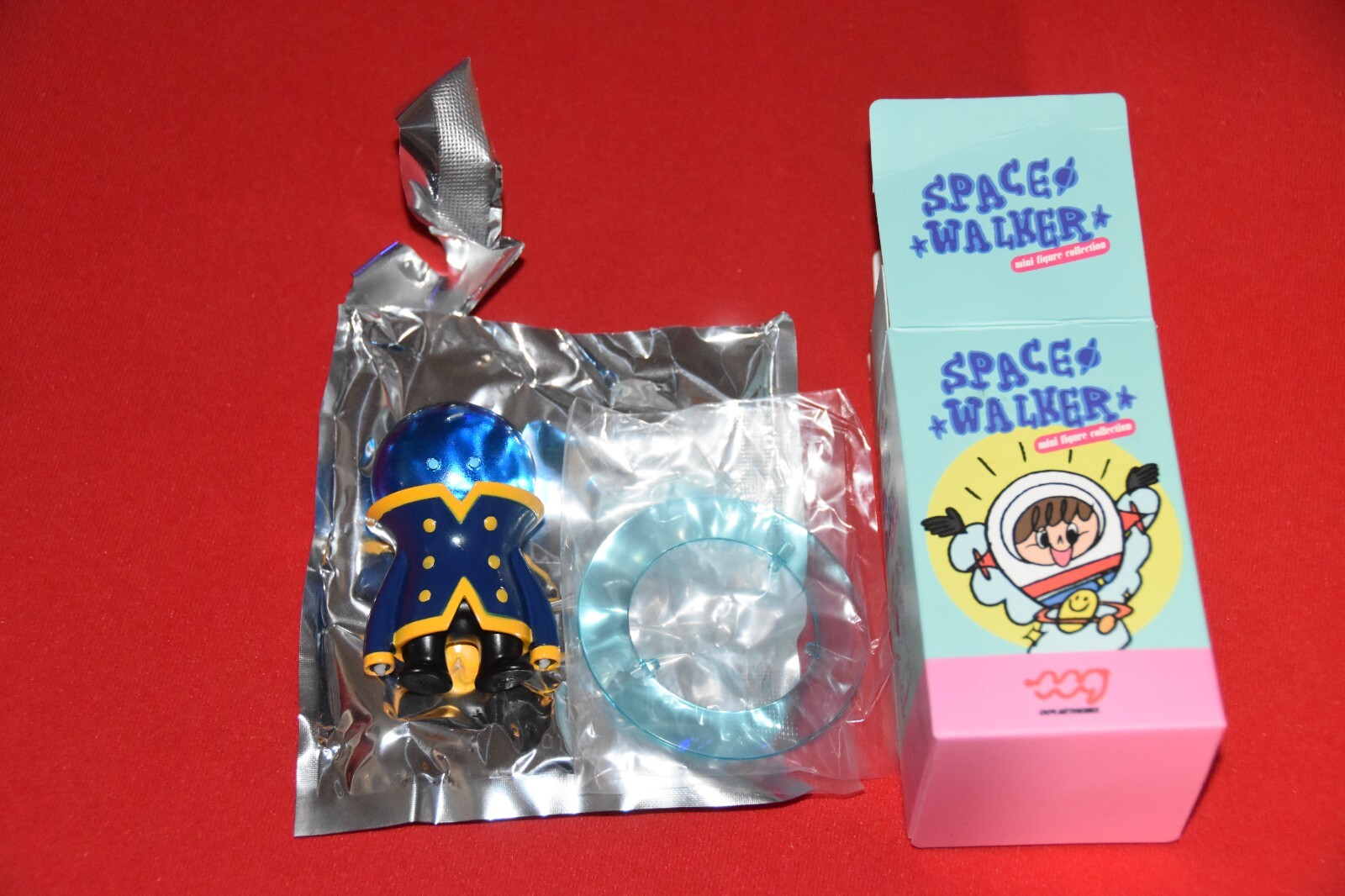 POP MART 009 Lost in the Space Walker Concert Blind Chase Secret Figure Captain