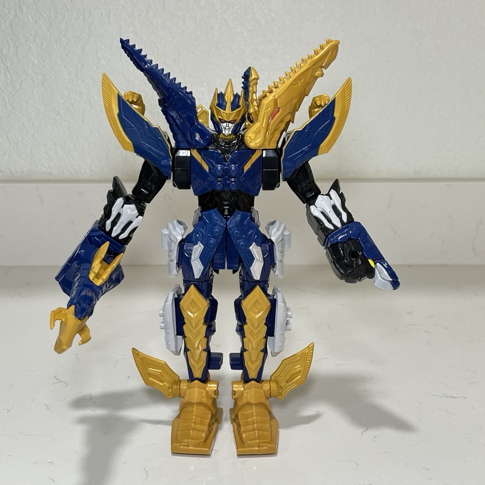 Power Rangers Dino Fury Mosa Razor Zord Action Figure Zord Link With Sword
