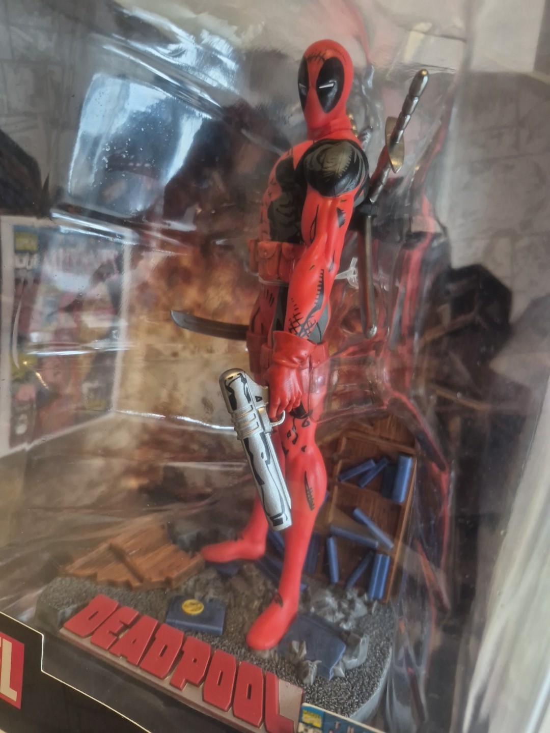 Marvel X-Men Deadpool The New Mutant #98 1:10 Scale Posed Figure McFarlane Toys