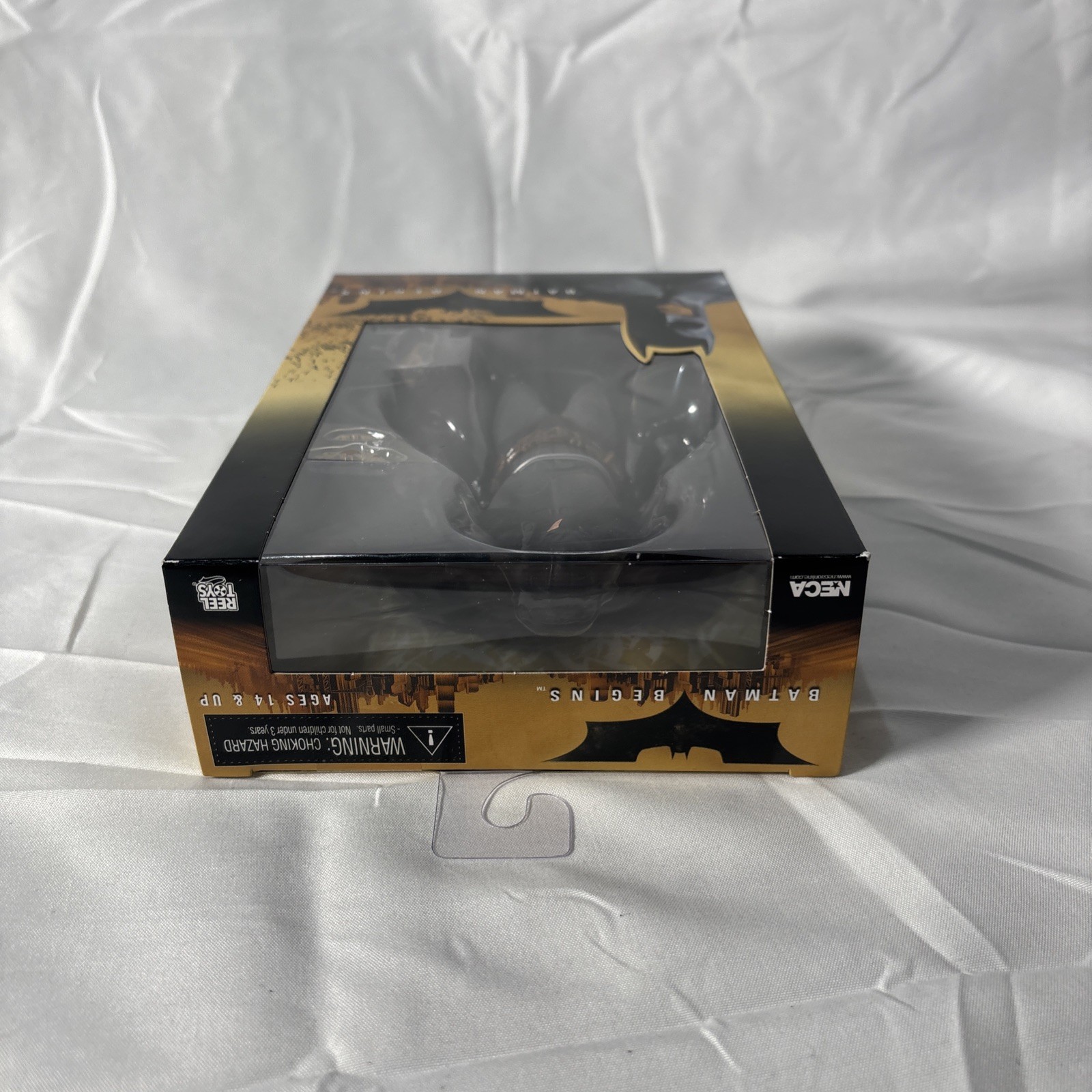 NECA Batman Begins Christian Bale Batman Begins 7″ Action Figure NEW