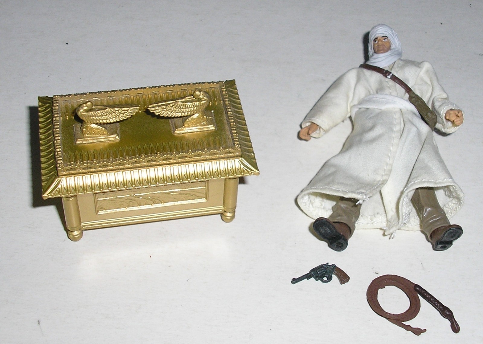 2008 Hasbro Indiana Jones Raiders of the Lost Ark – Map Room Set Figure + Ark