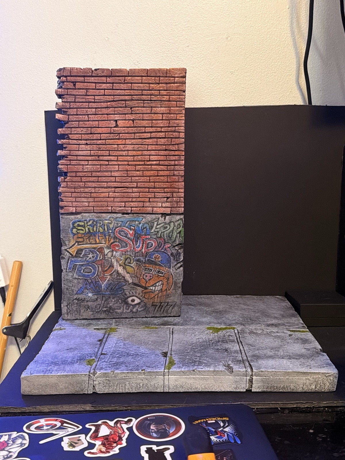 1/12 scale action figure diorama (FIGURES NOT INCLUDED!)