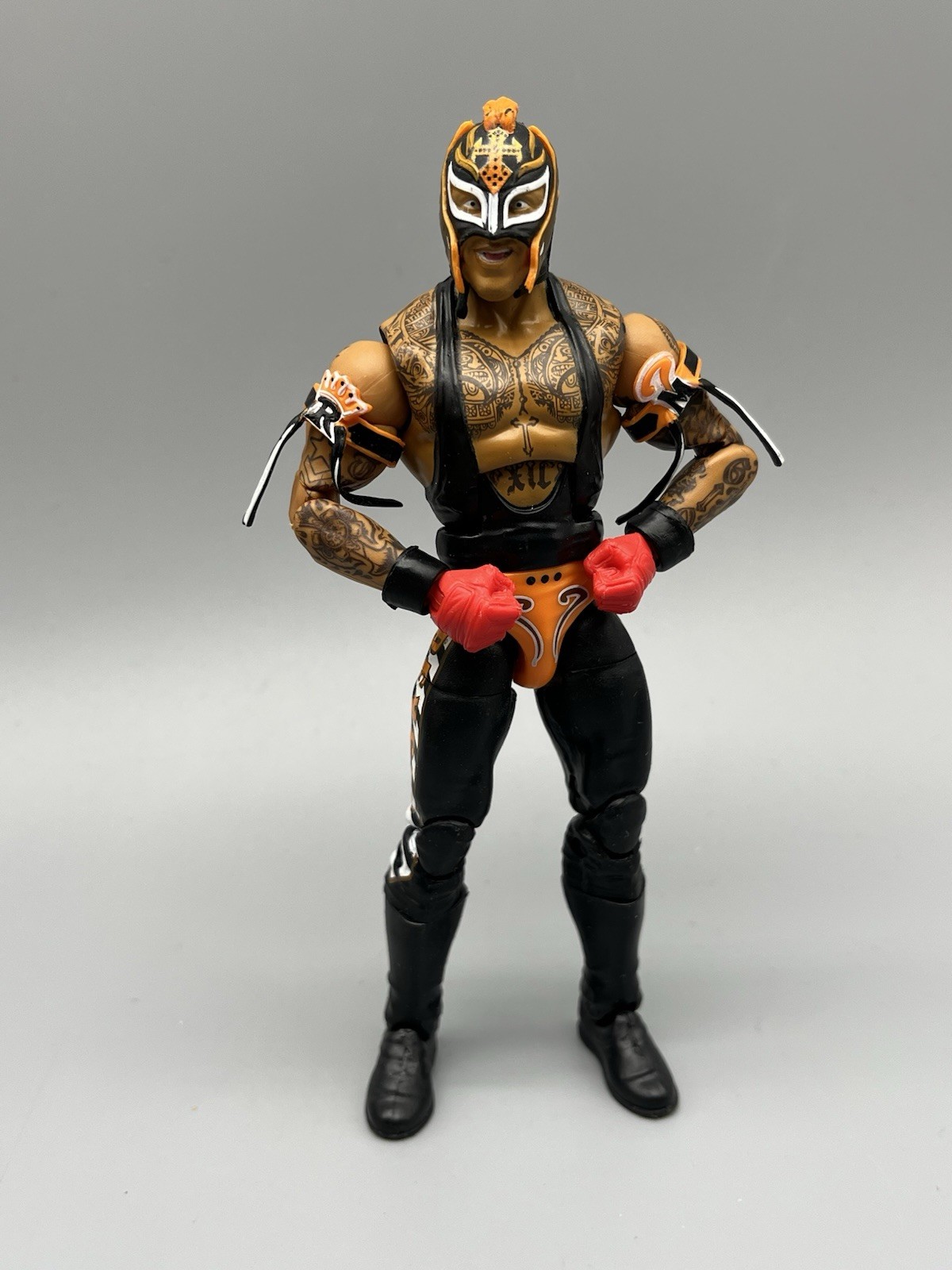 Mattel WWE Elite Series 92 Rey Mysterio Wrestling Action Figure