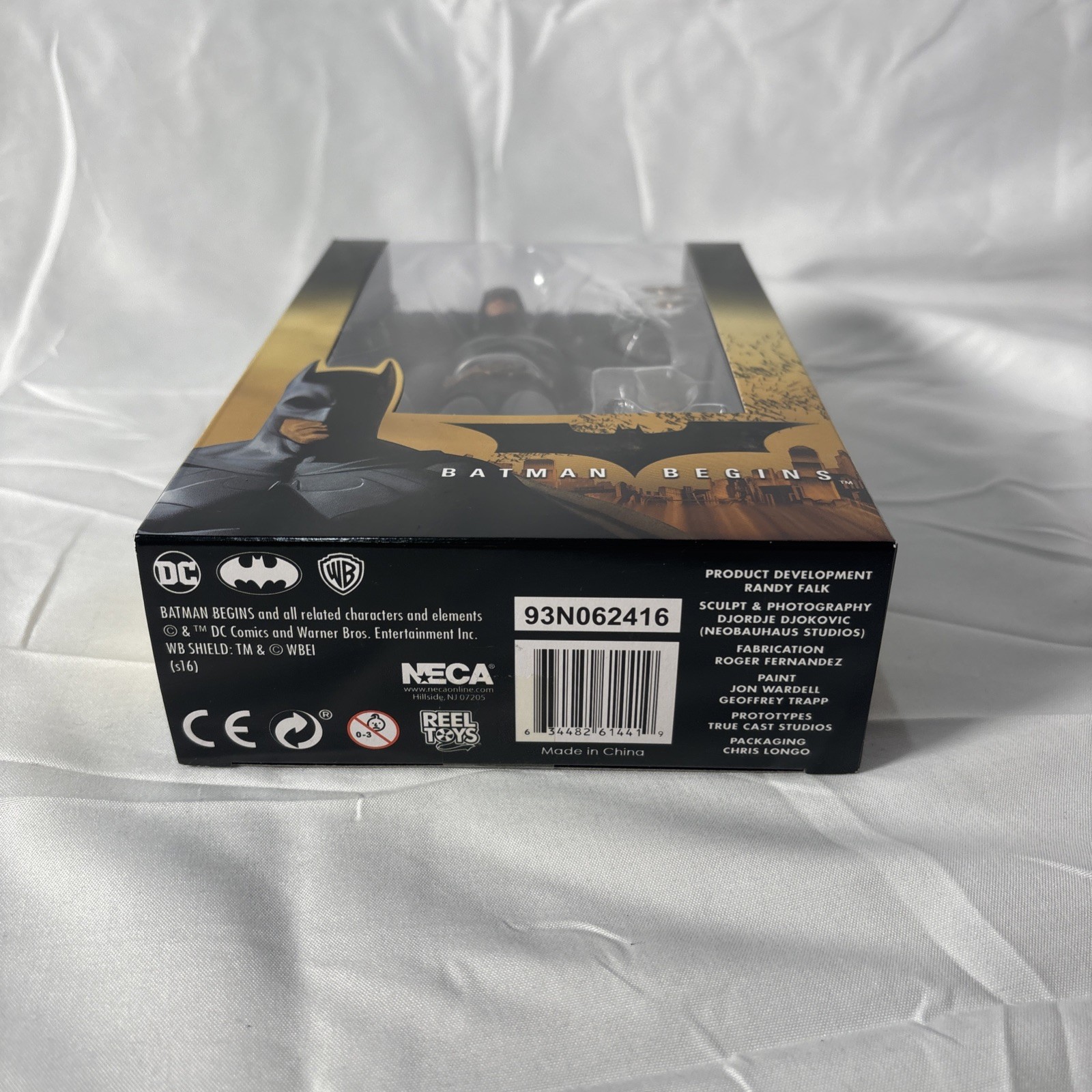 NECA Batman Begins Christian Bale Batman Begins 7″ Action Figure NEW