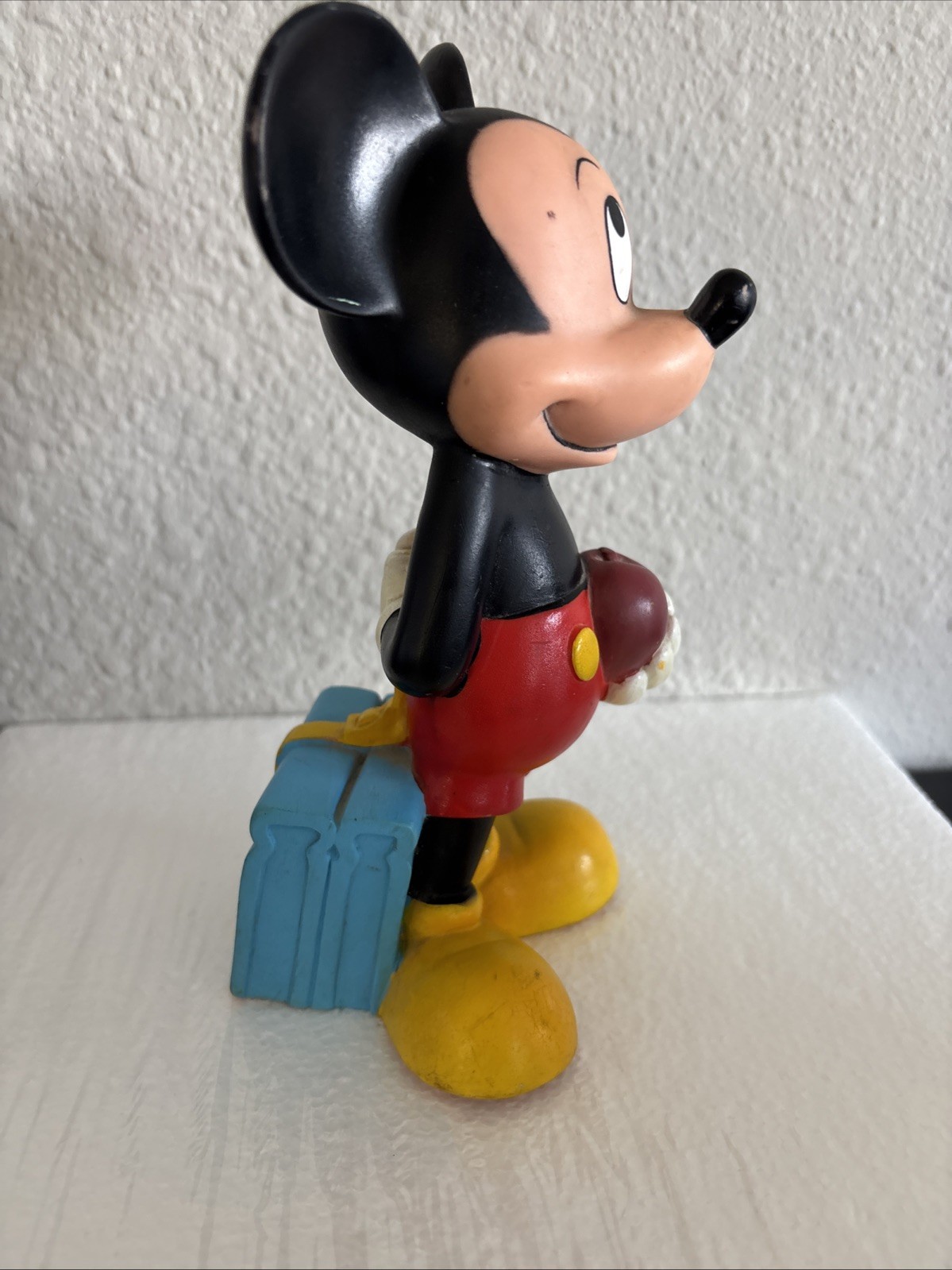MICKEY MOUSE RUBBER SQUEEZE SQUEAKEY TOY WALT DISNEY – VINTAGE 1970’S – TAIWAN