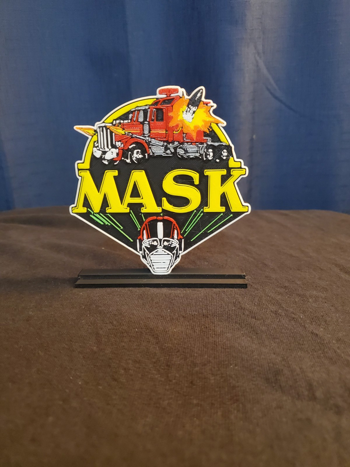 M.A.S.K. logo display Kenner Decorative Self standing MASK V3