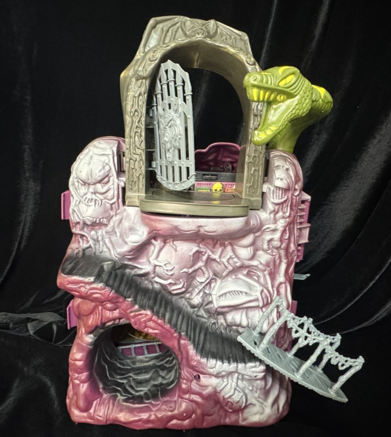 Vintage Snake Mountain by Mattel – 1983 MOTU Playset, Clean Shell, Free Shipping