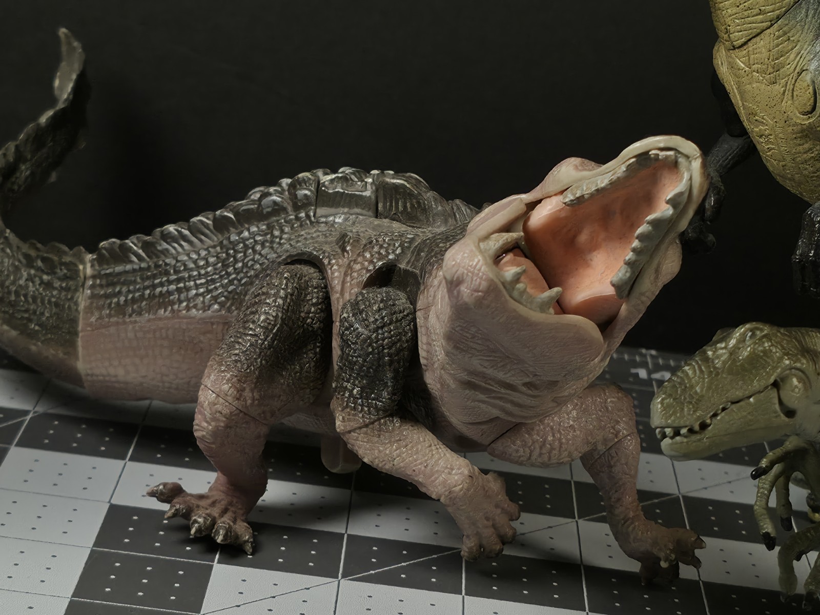 King Kong 8th Wonder of the World Bull V-Rex, Foetodon, Venatosaurus READ DESC