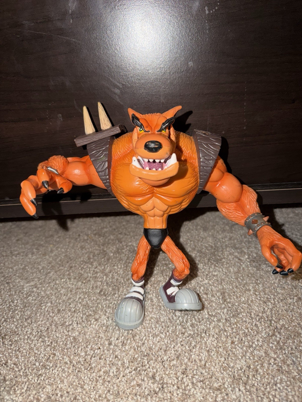 VINTAGE 1998CRASH BANDICOOT SERIES TINY TIGER FIGURE