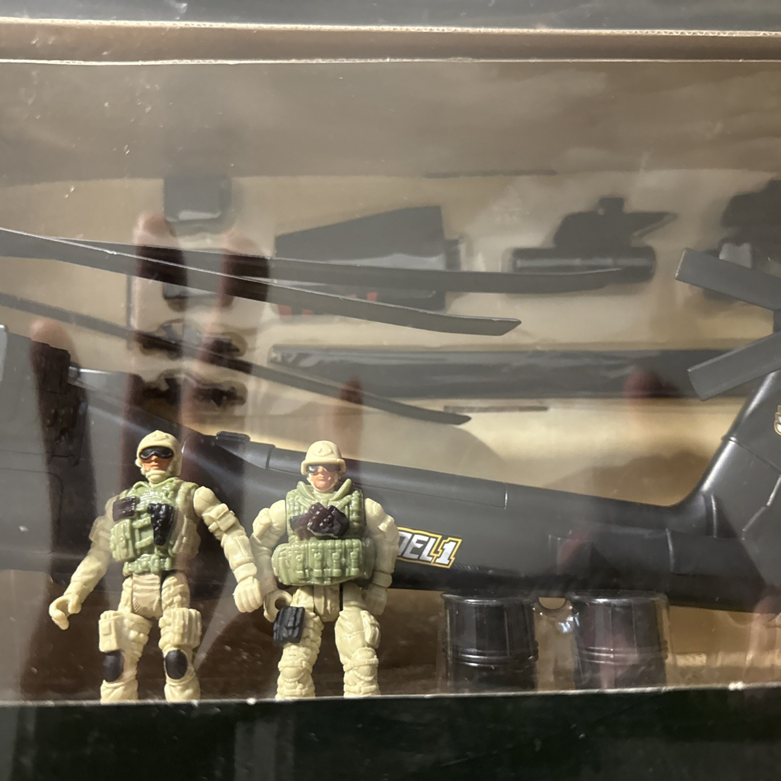 Toys R Us TRUE HEROES Sentinel 1 APACHE AH-64 Longbow Helicopter New Toys R Us
