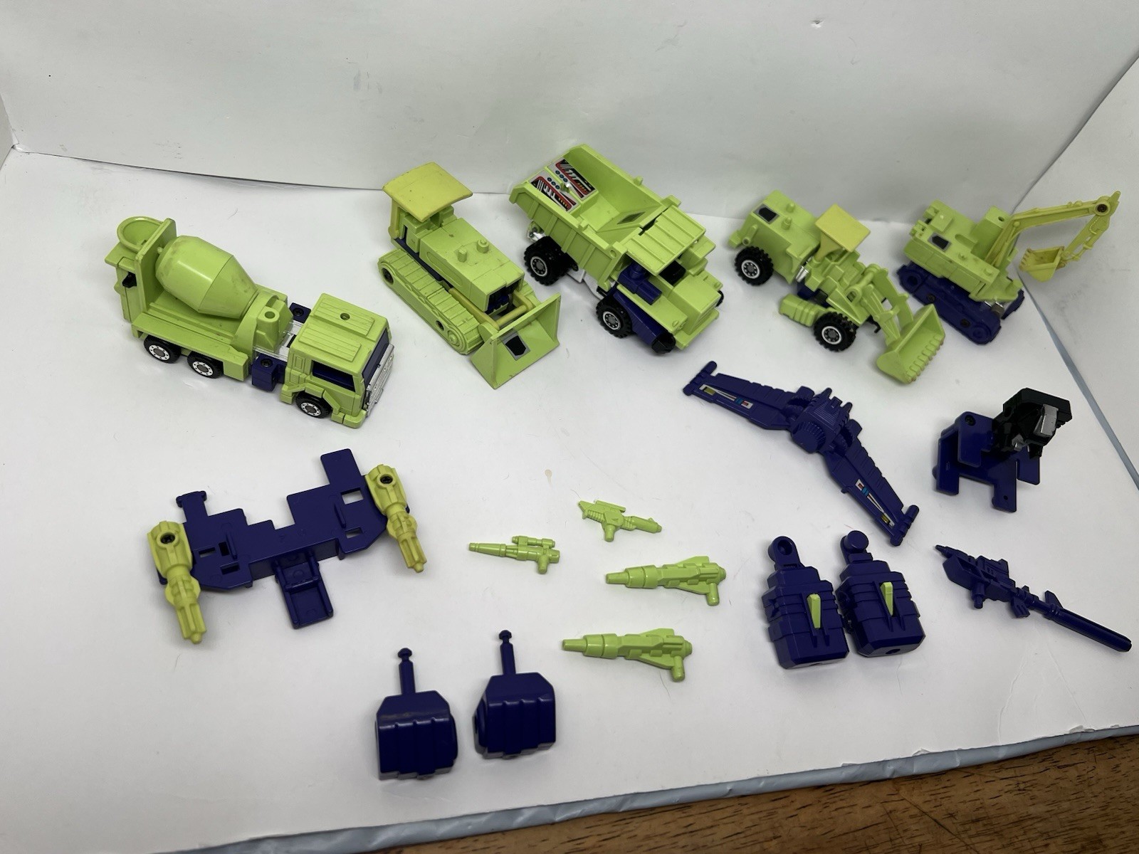 Transformers G1 Decepticons Constructicons Lot of 5 – W/accessories READ AS-IS