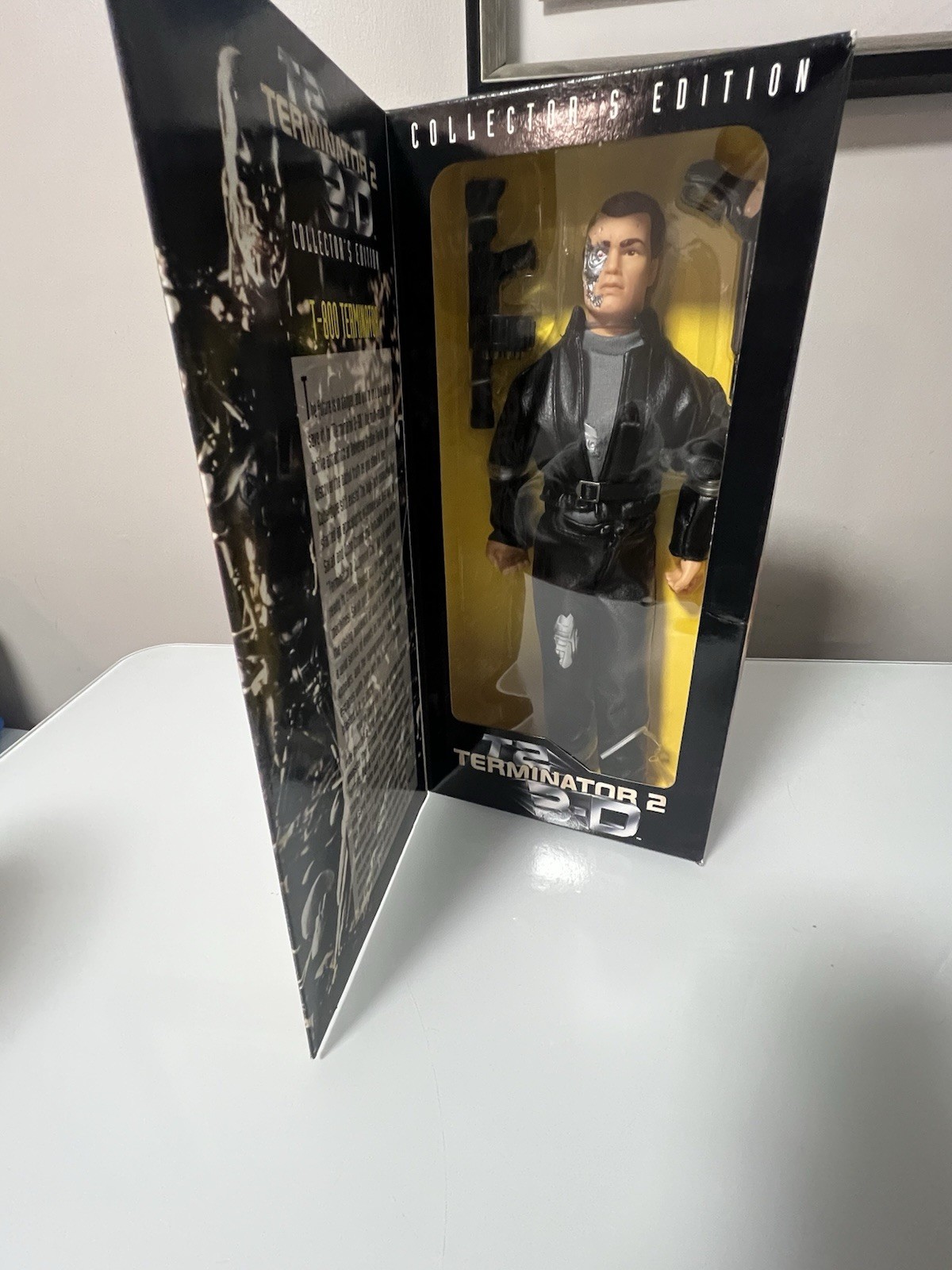 T2 TERMINATOR 2 – 3D Collector’s Edition T-800 12”Action Figure 1997 New