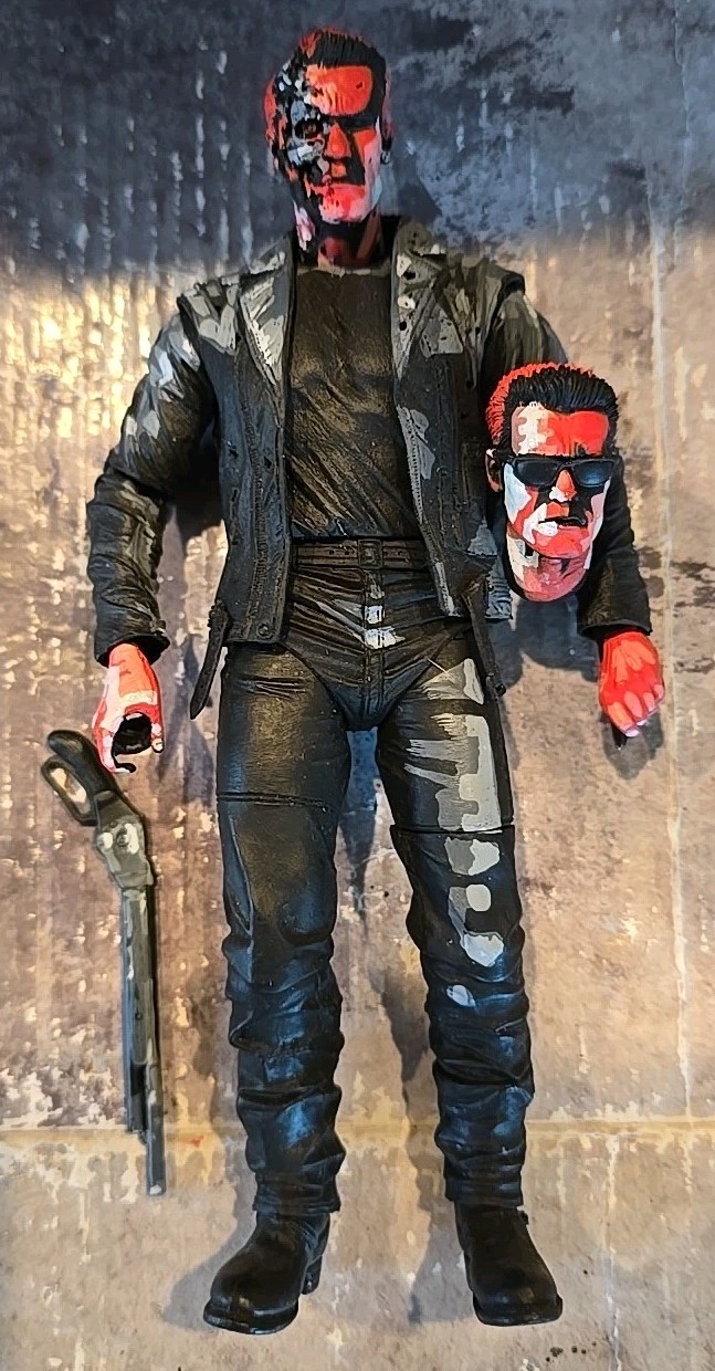 NECA T-800 Terminator 2 Classic 8-Bit Video Game Appearance 7″ Figure US SELLER