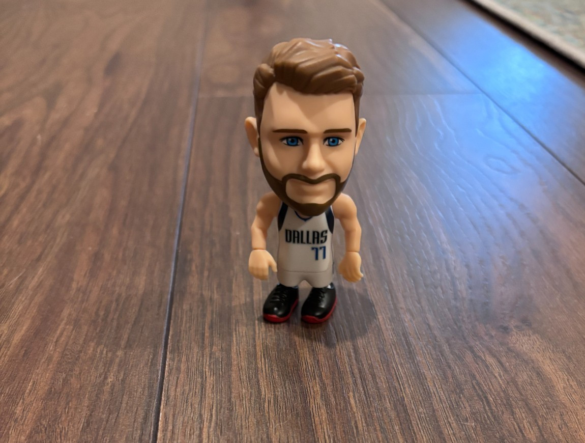 Zuru 5 Surprise NBA Ballers Series 1 Luka Doncic Figure USED