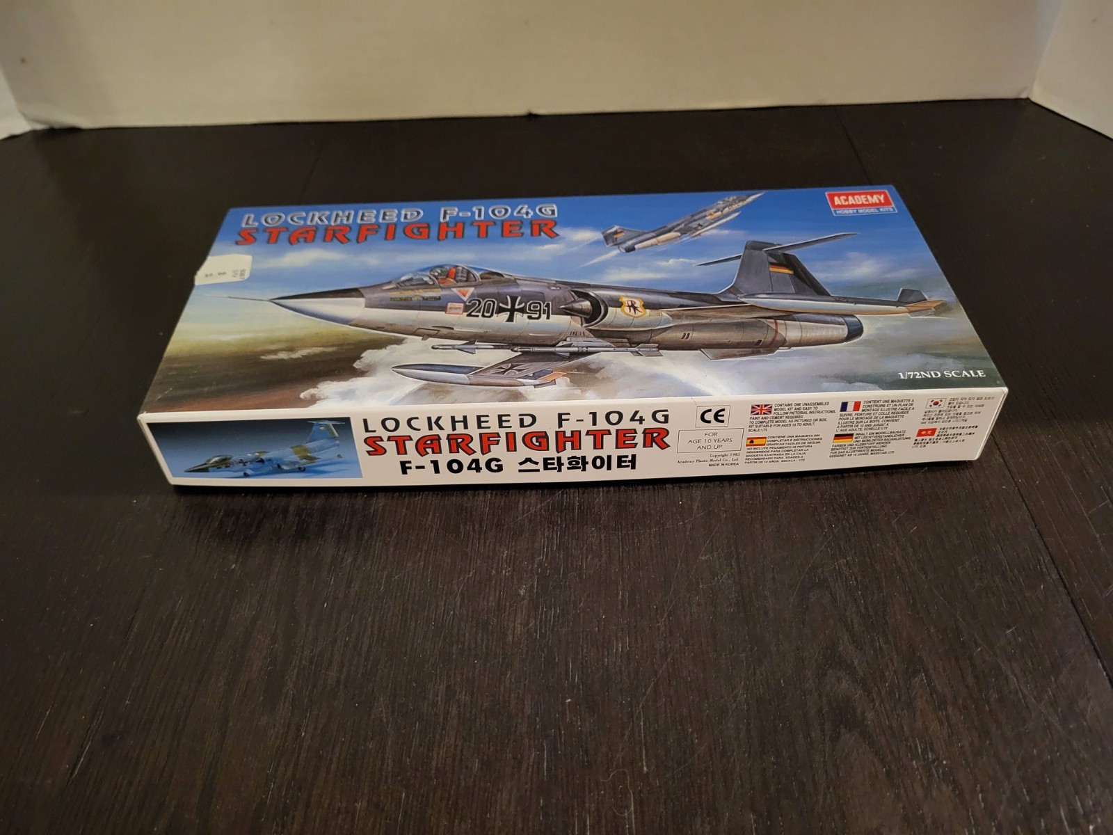 Lockheed F-104G Starfighter 1/72 ACADEMY Plane Model Kit NEW in Box Unbuilt
