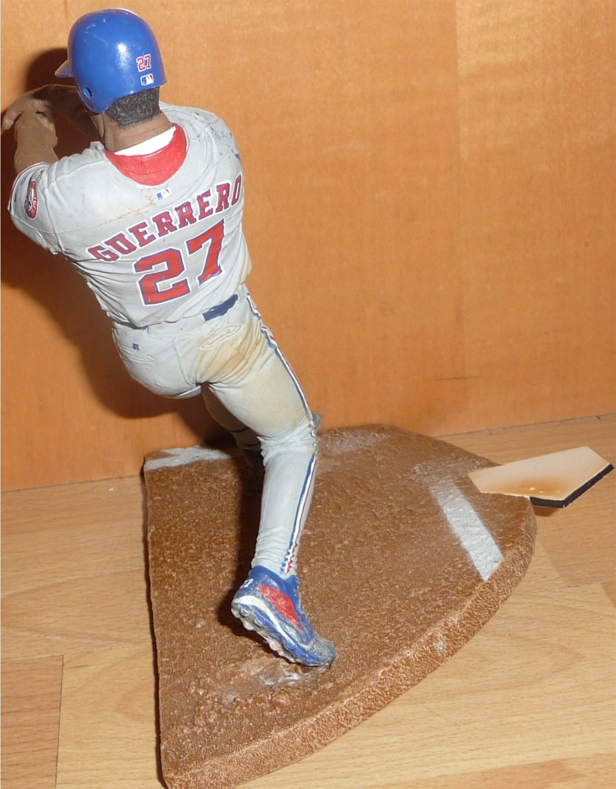 VLADIMIR GUERRERO Montreal Expos McFarlane MLB Series 3 Figure LOOSE No Bat READ
