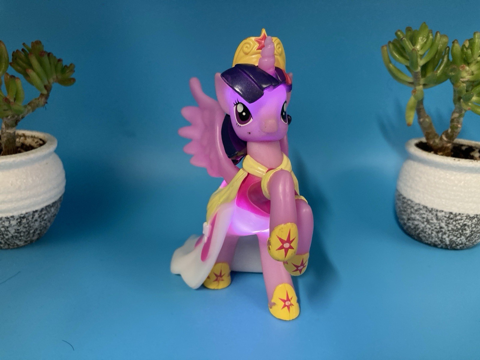 My Little Pony G4 light up Twilight Sparkle figurine 2013 Basic Fun Nite Friends