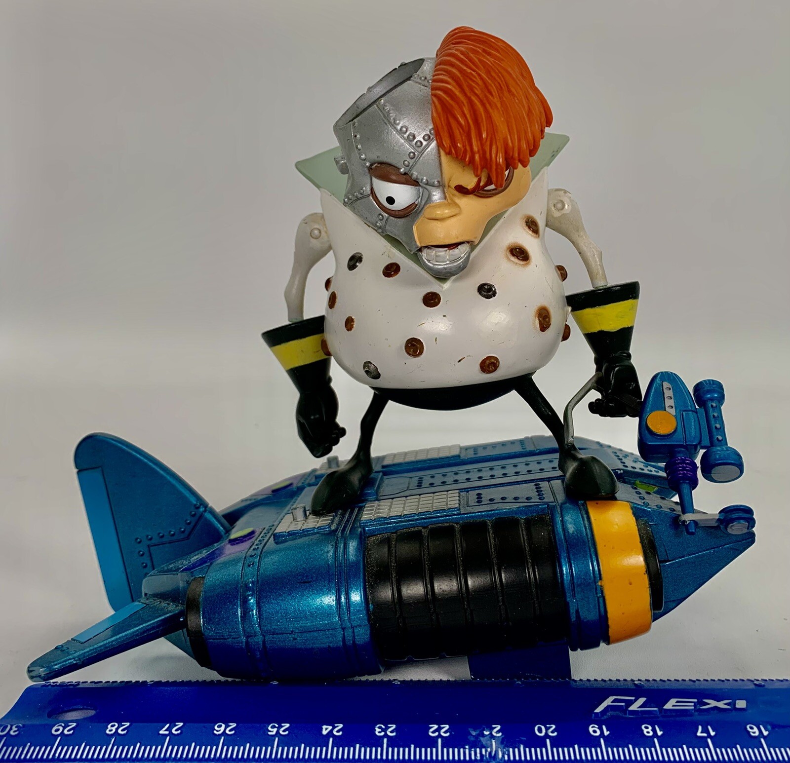 Dr. N. Gin Crash Bandicoot Action Figure 1999 Series 2 Resaurus Playstation Toy