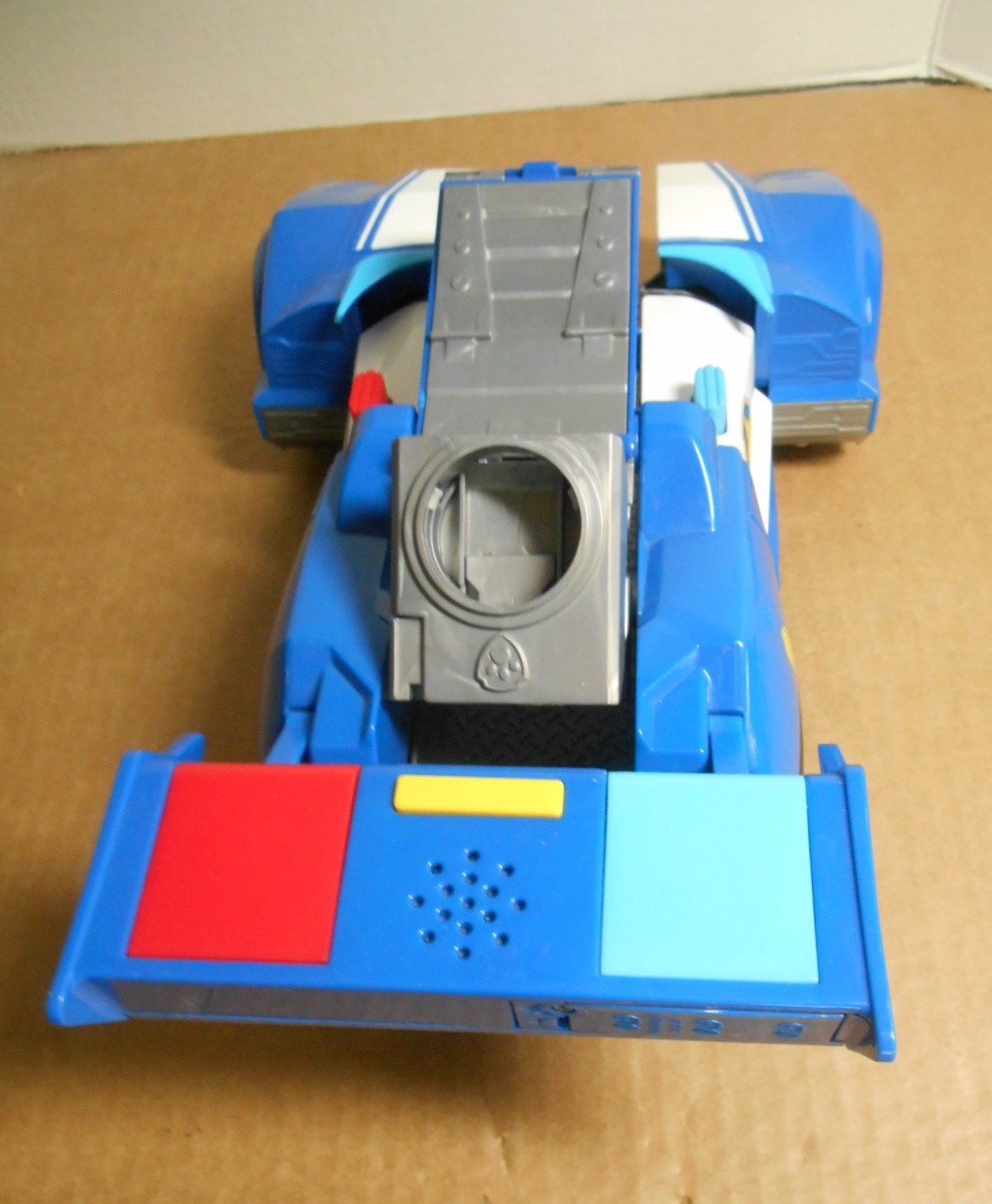 PAW Patrol Chase’s 2-in-1 Transforming Movie City Cruiser