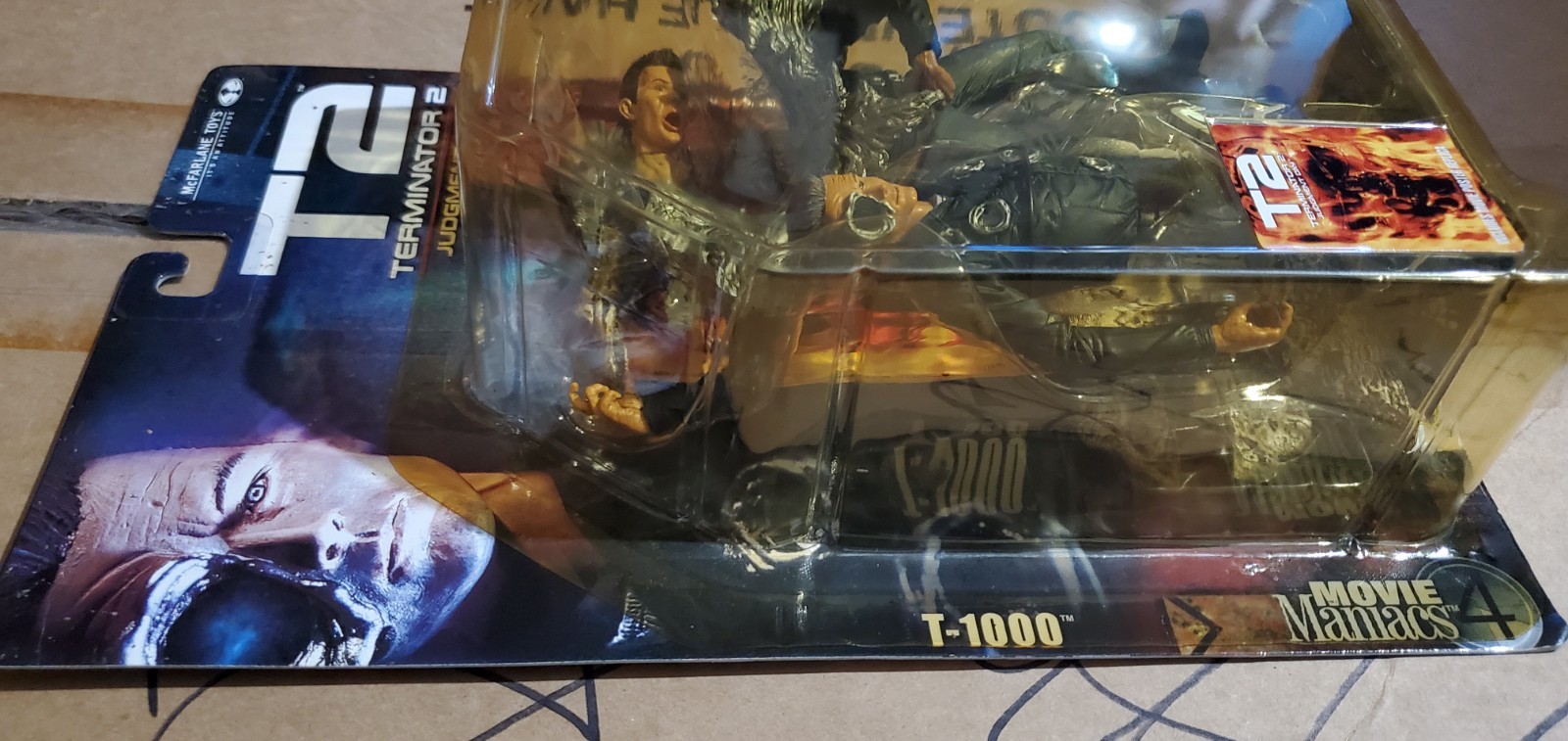 TODD MCFARLANE TOYS Movie Maniacs4 TERMINATOR 2 T1000 ACTION FIGURE NIB 2001