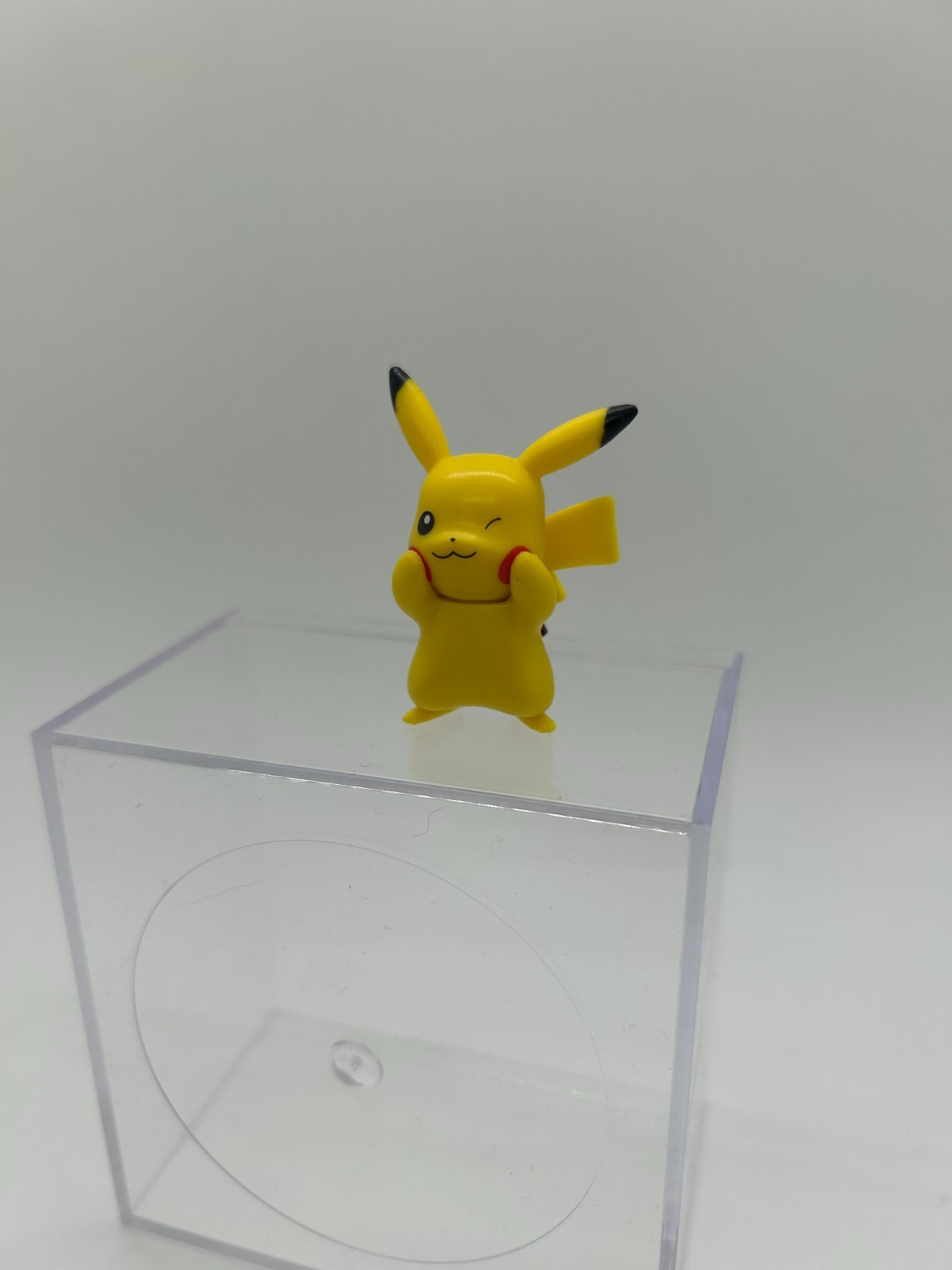 Pokemon Pikachu Wink 1″ Jazwares Action Figure