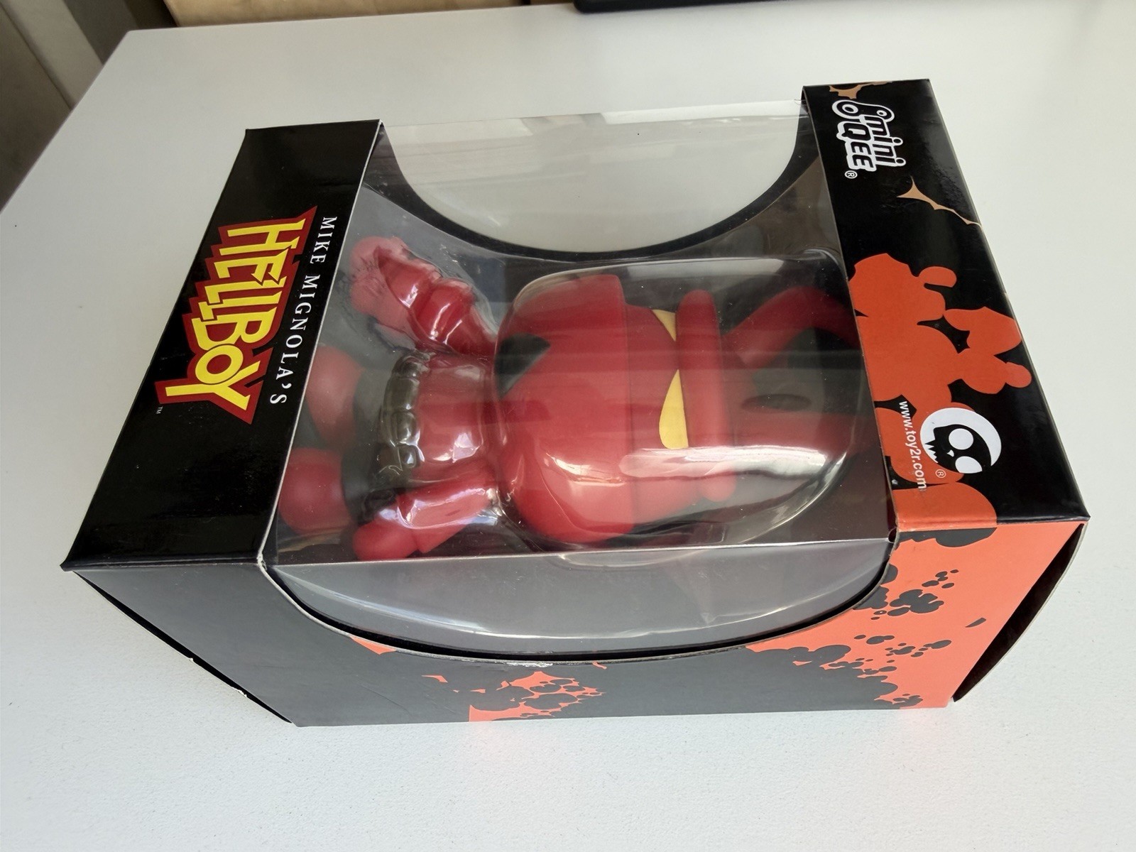 Dark Horse Deluxe Mike Mignola’s Hellboy Mini Qee 5″ Action Figure Mint In Box
