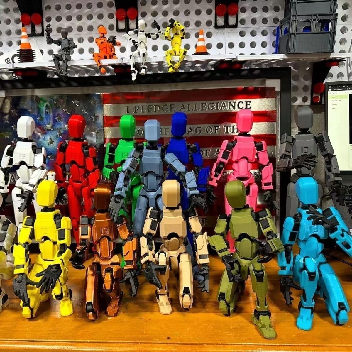 Titan 13 Multi-Jointed Action Figures – Perfect Desktop Decorations for All Ages