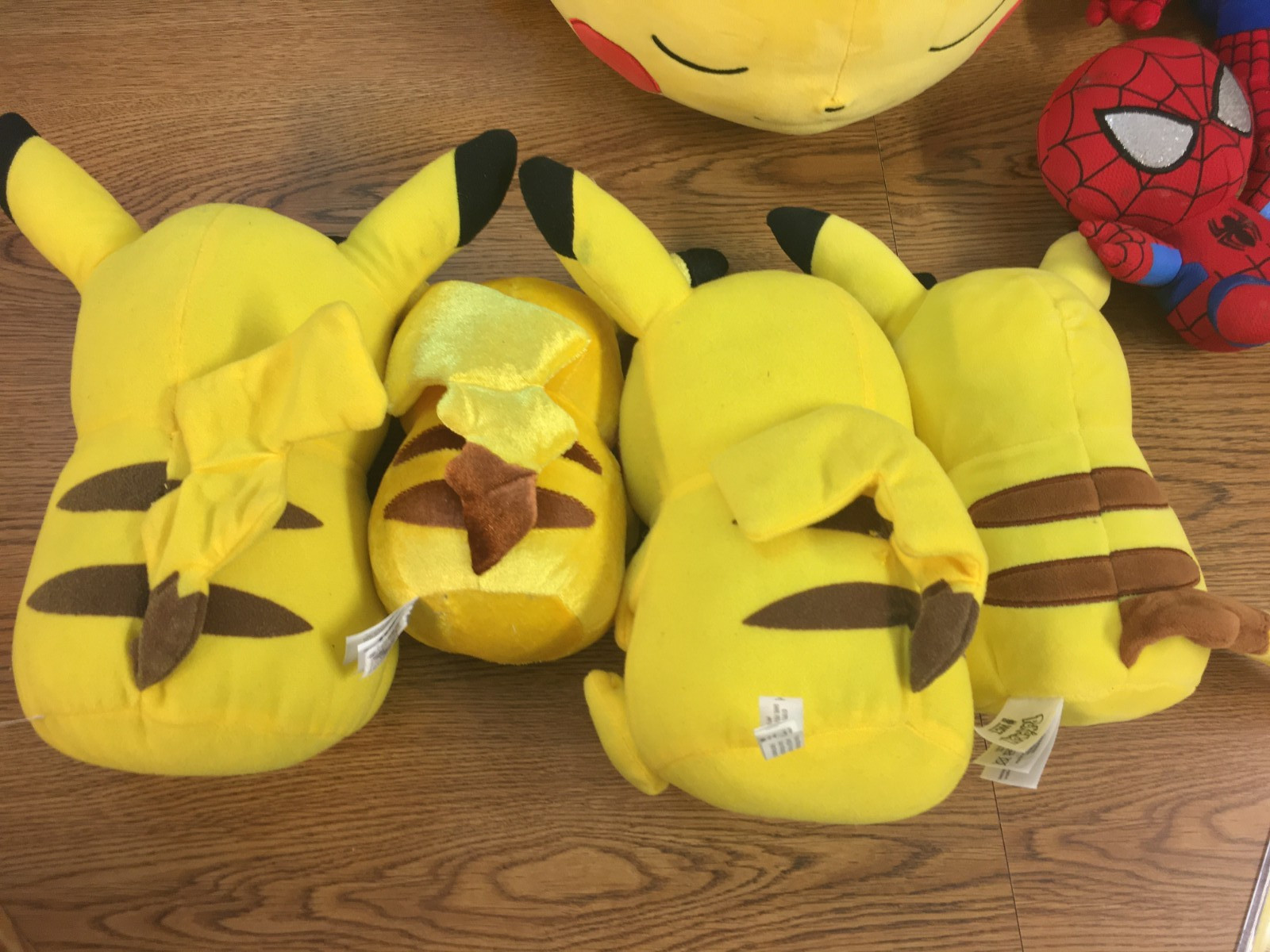 Plush Lot Of Pikachu Star Wars Grogu Jurassic Park Spider-man Captain America